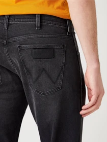Джинсы Wrangler Larston модель W18SHT12032_32 Фото