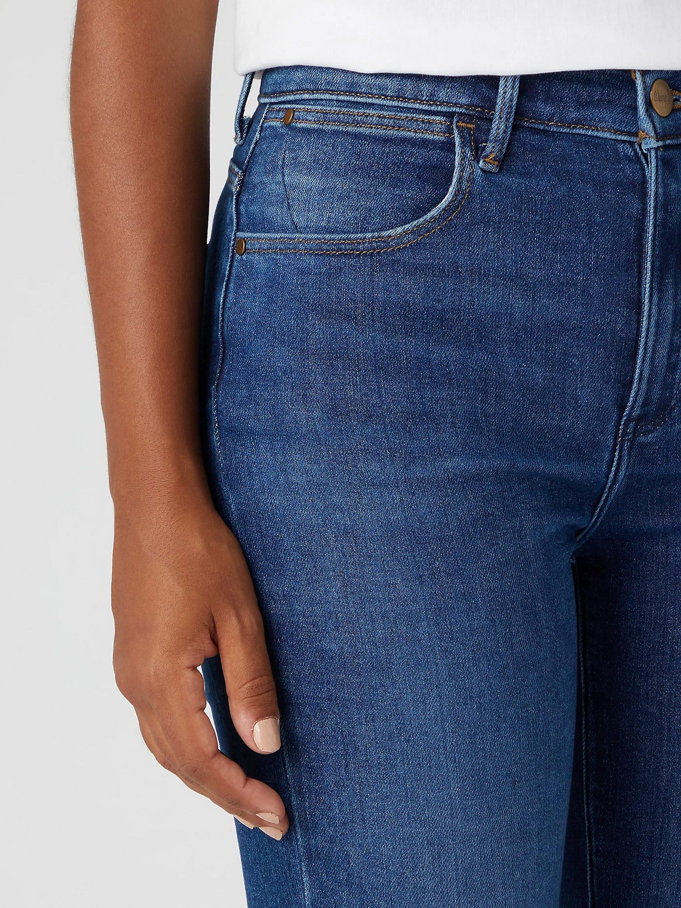 Джинсы Wrangler Slim Authentic Love модель W26LZM23Z32_32 Джинсы Wrangler Slim Authentic Love модель W26LZM23Z32_32 Фото