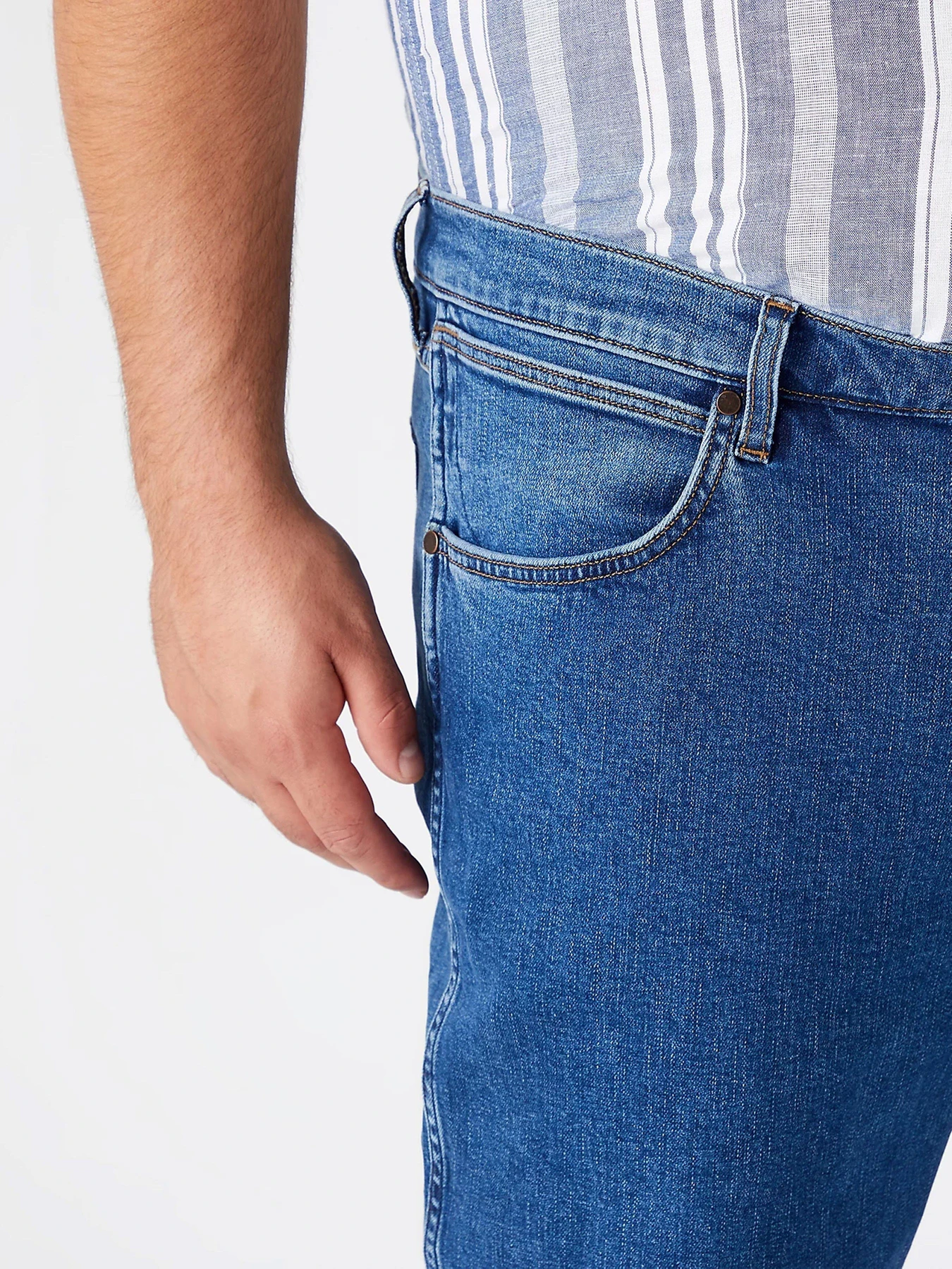 Джинси Wrangler Greensboro модель W15QYI39U_32 Джинси Wrangler Greensboro модель W15QYI39U_32 Фото