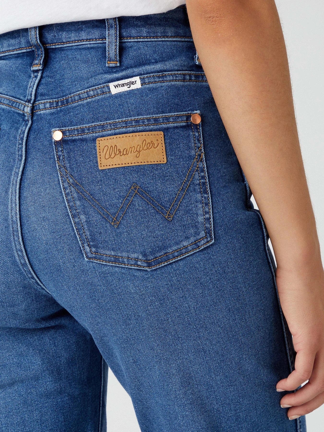 Джинси Wrangler Mom Straight модель W27MYLZ71_32 Джинси Wrangler Mom Straight модель W27MYLZ71_32 Фото