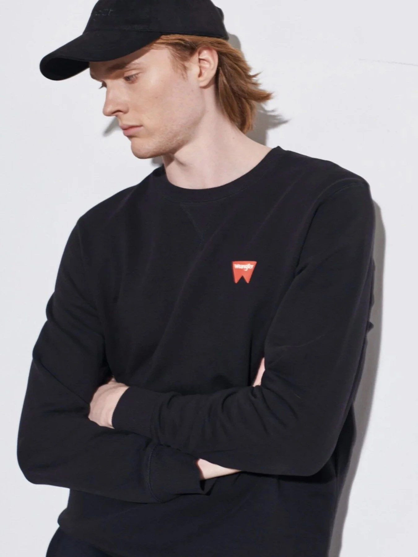 Худи и свитшоты Wrangler Sign Of Crew модель W661HA100 Худи и свитшоты Wrangler Sign Of Crew модель W661HA100 Фото