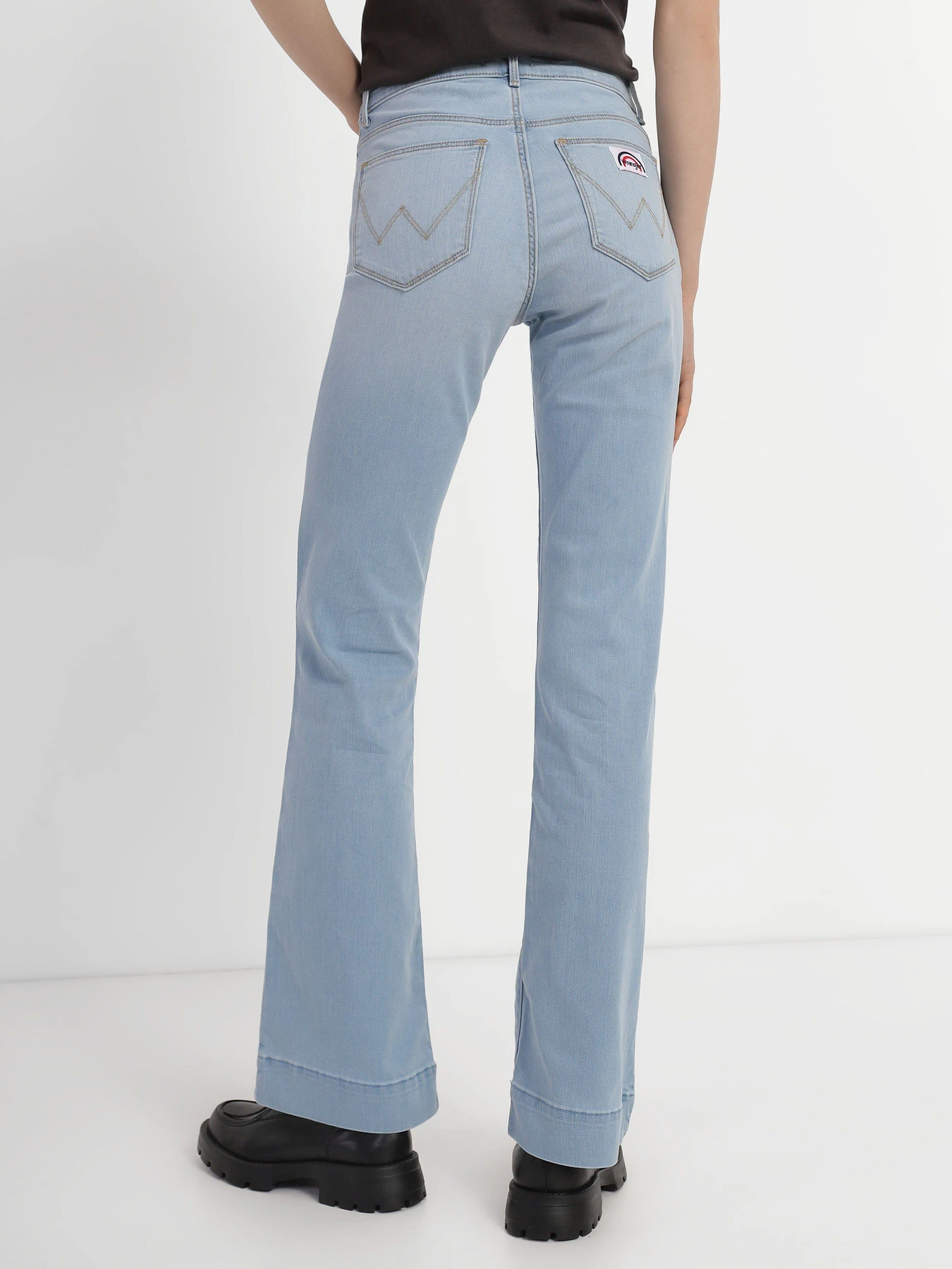 Джинсы Wrangler Flare модель W233CK43L_32 Фото