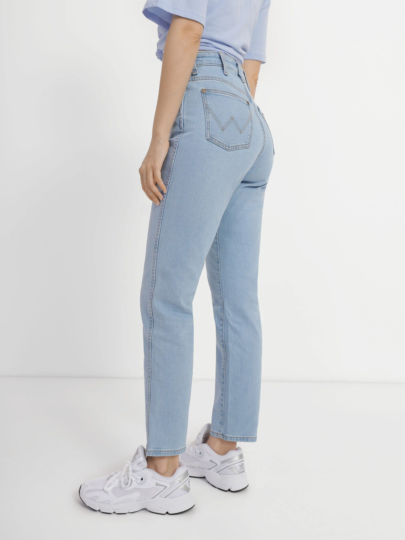 Джинсы Wrangler Mom модель W246HN42H_32 Джинсы Wrangler Mom модель W246HN42H_32 Фото