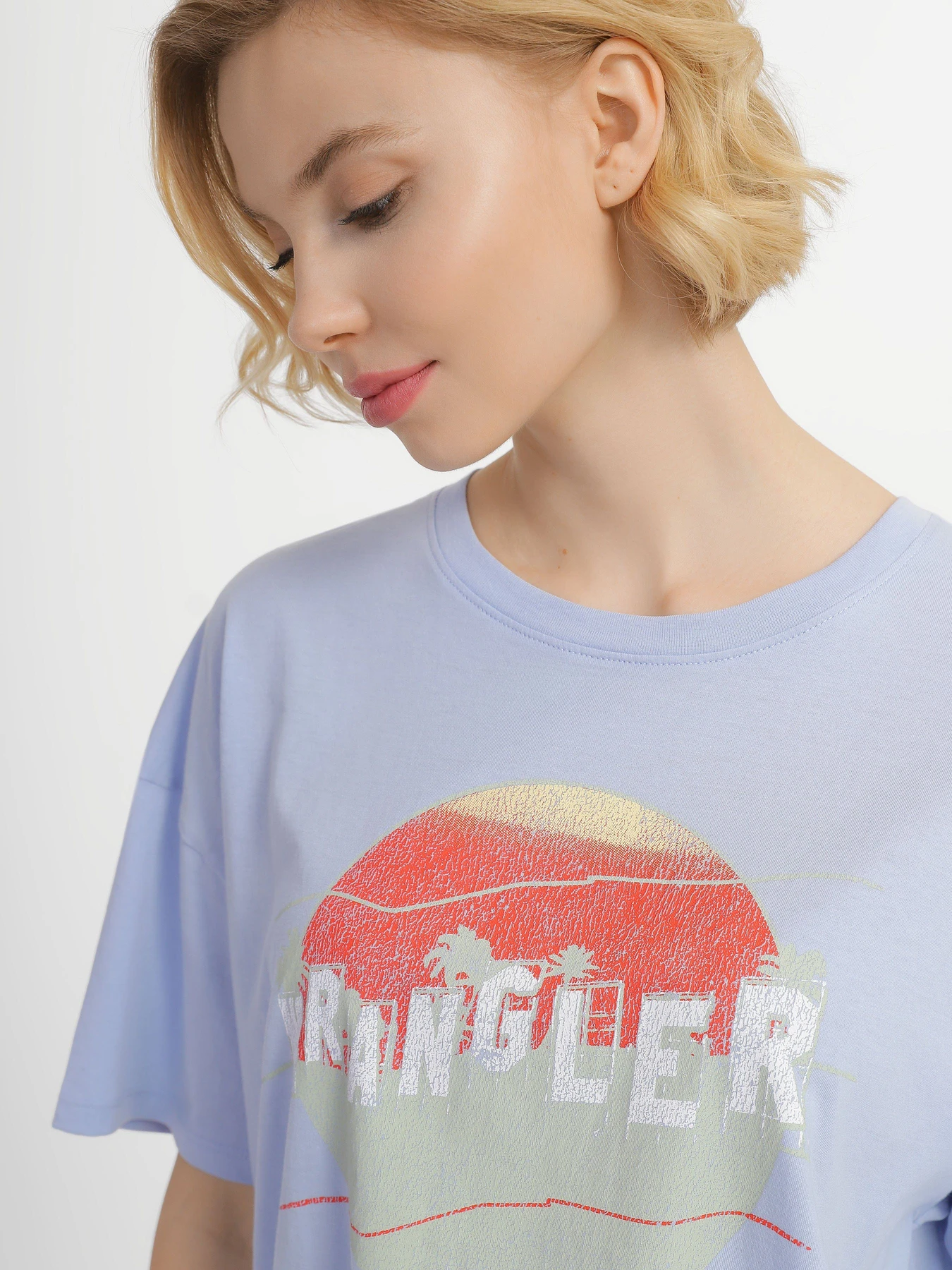 Футболки и поло Wrangler Girlfriend Tee модель W7XIEVB23 Футболки и поло Wrangler Girlfriend Tee модель W7XIEVB23 Фото