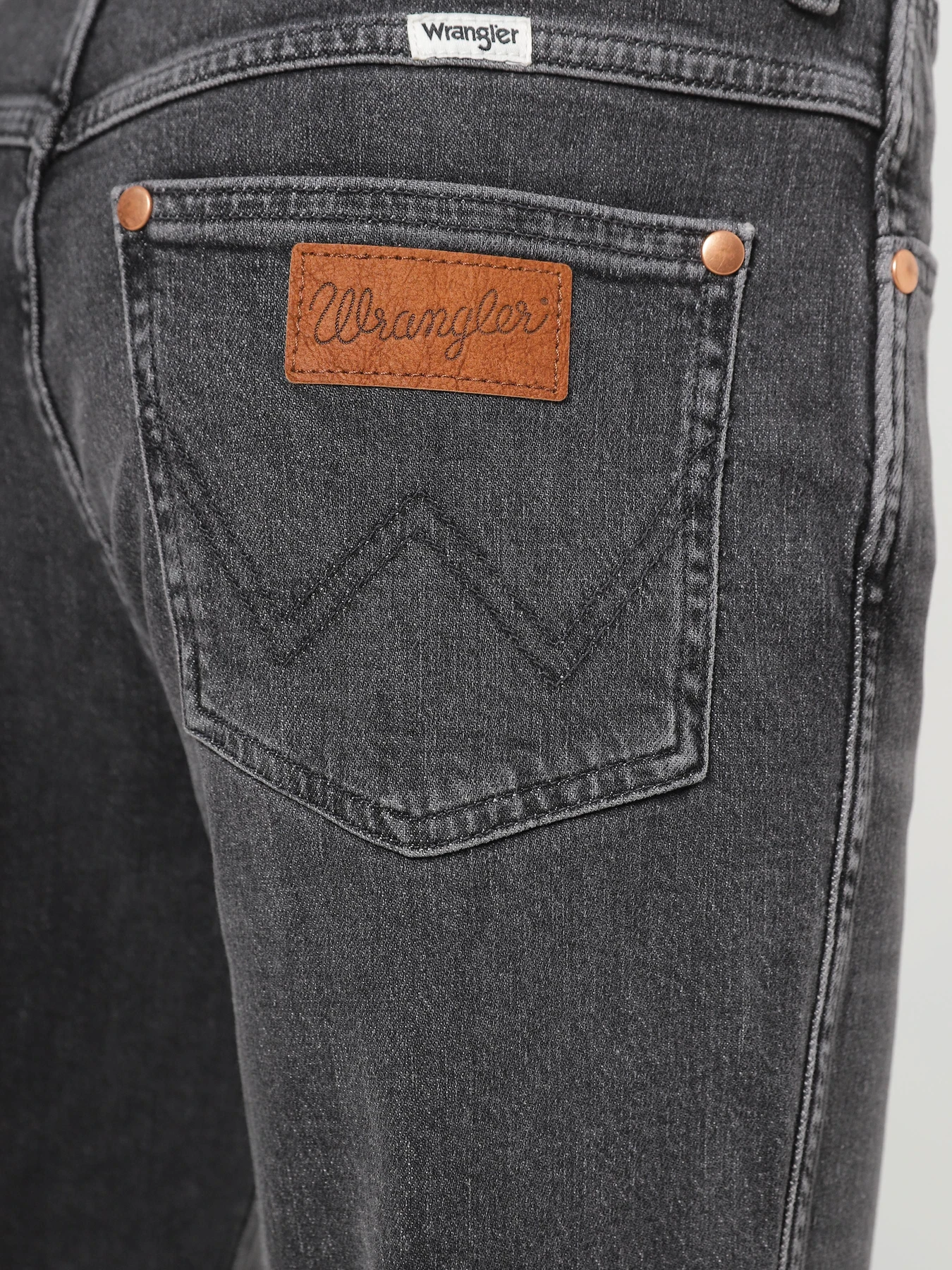 Джинси Wrangler Wild West модель 112339503 Фото