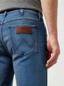 Джинси Wrangler Greensboro модель 112350835 Фото