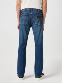 Джинси Wrangler Greensboro модель 112350838 Фото