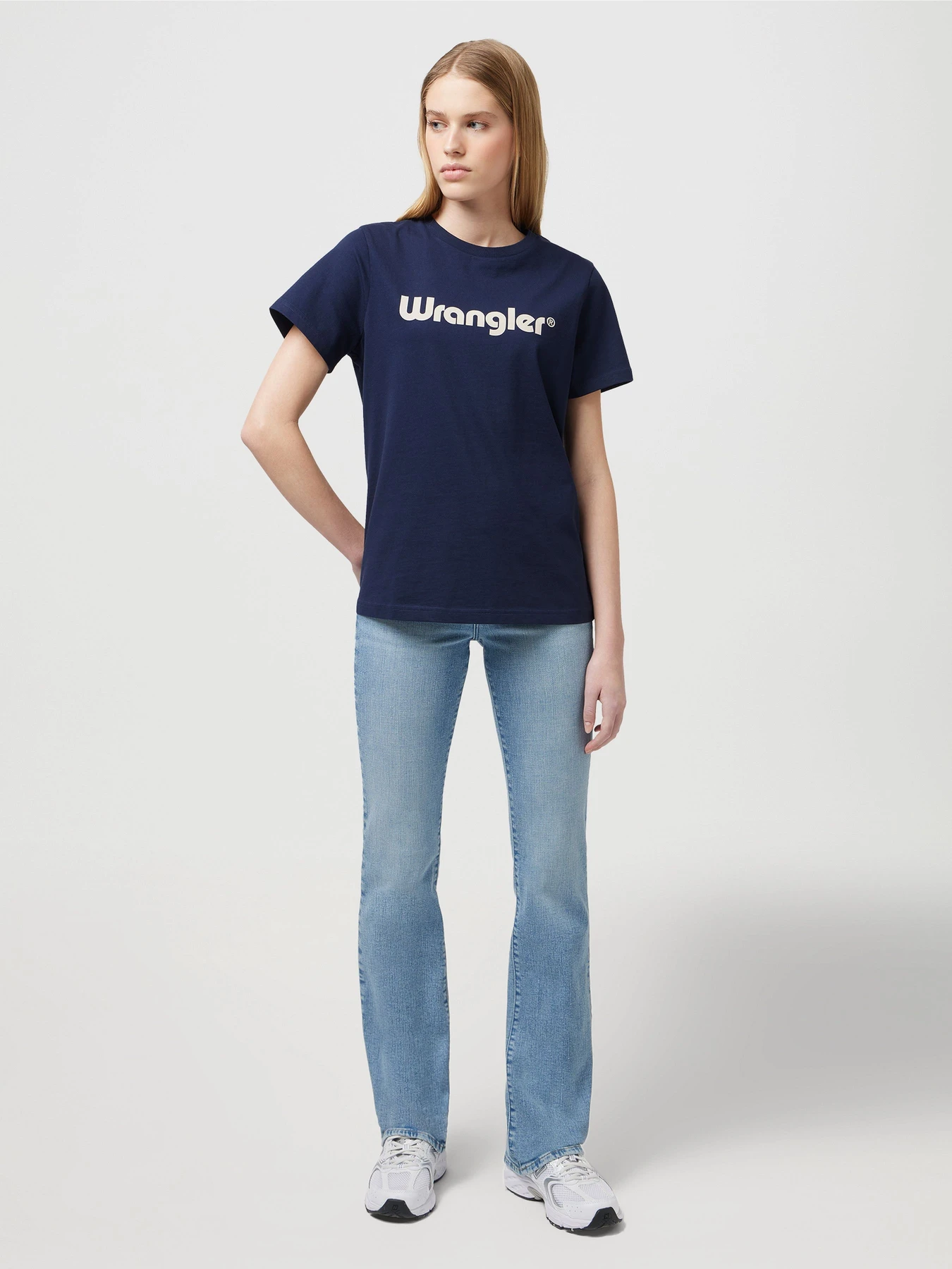 Джинсы Wrangler Bootcut модель 112351019 Фото