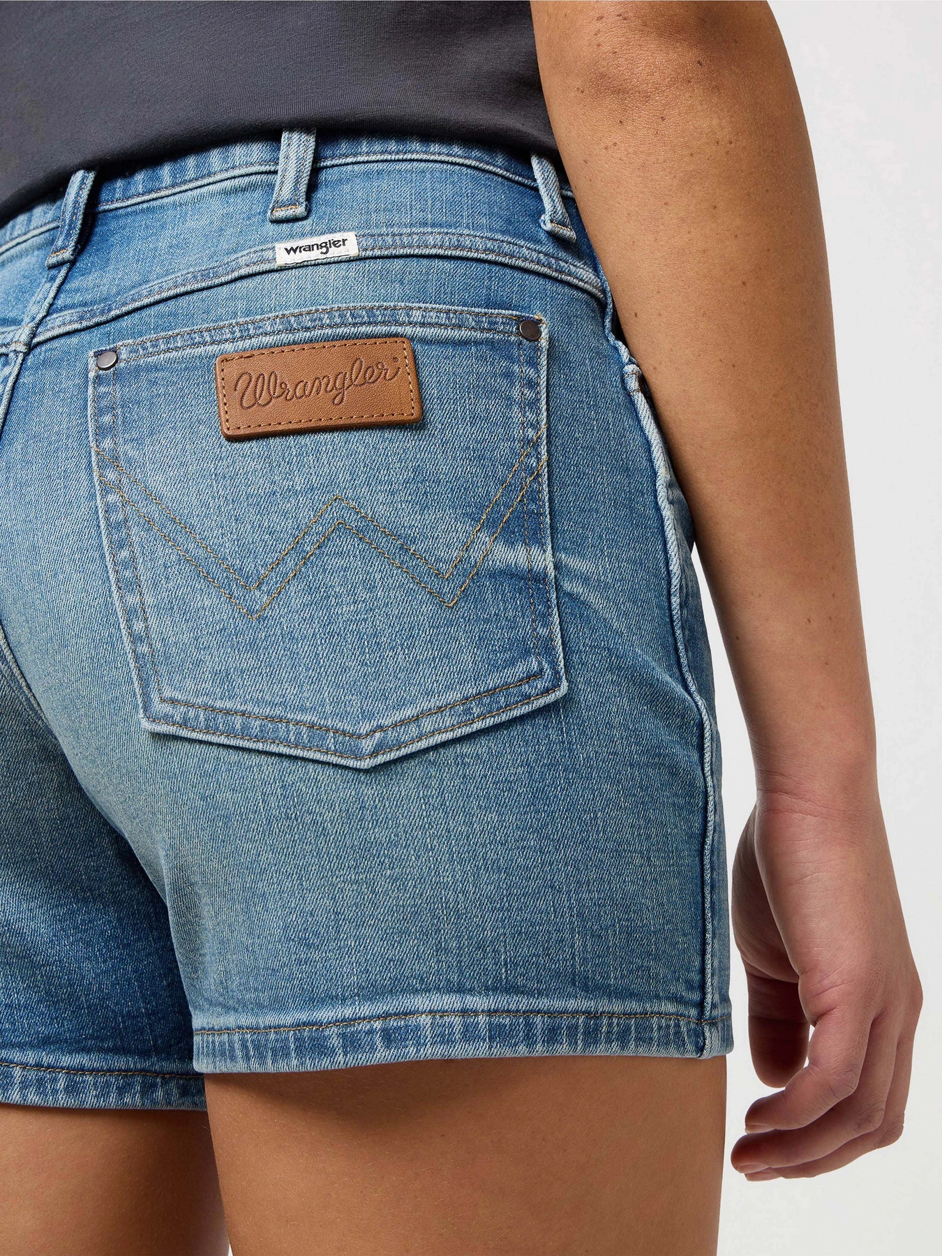 Шорти Wrangler Boyfriend модель 112351036 Шорти Wrangler Boyfriend модель 112351036 Фото