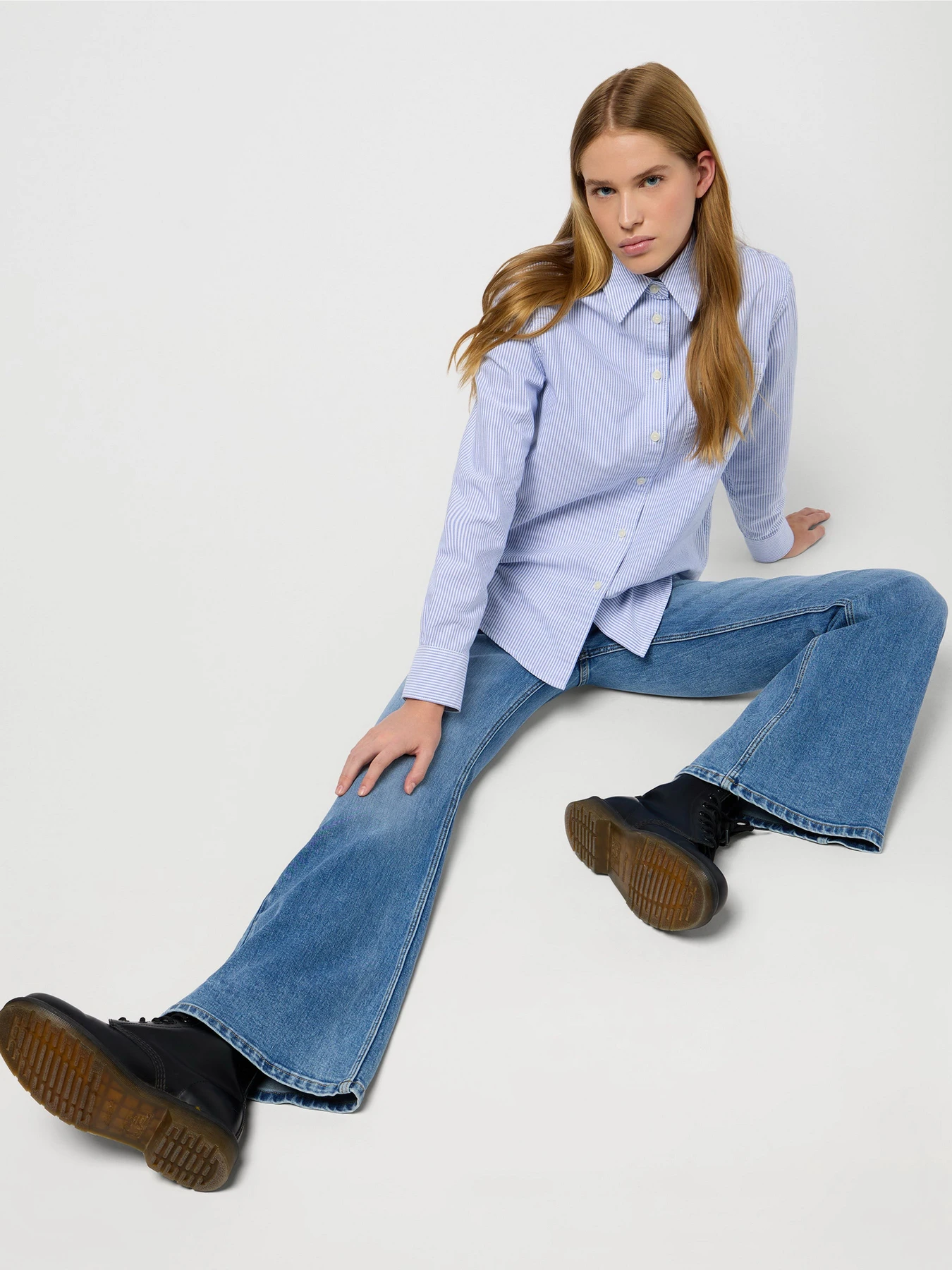 Джинси Wrangler Fierce Flare модель 112351971 Джинси Wrangler Fierce Flare модель 112351971 Фото