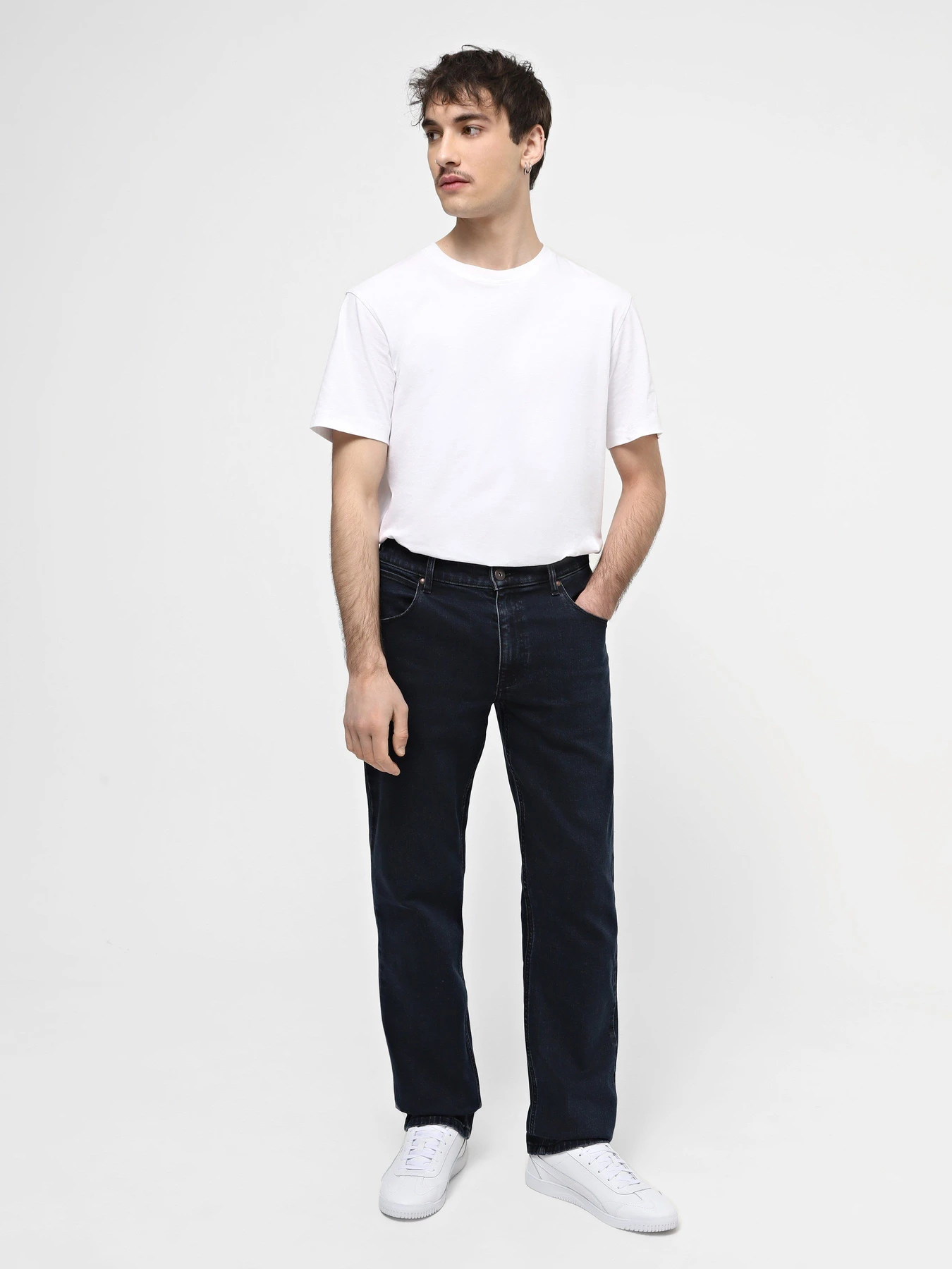 Джинсы Wrangler Straight модель W10TKF097 Джинсы Wrangler Straight модель W10TKF097 Фото
