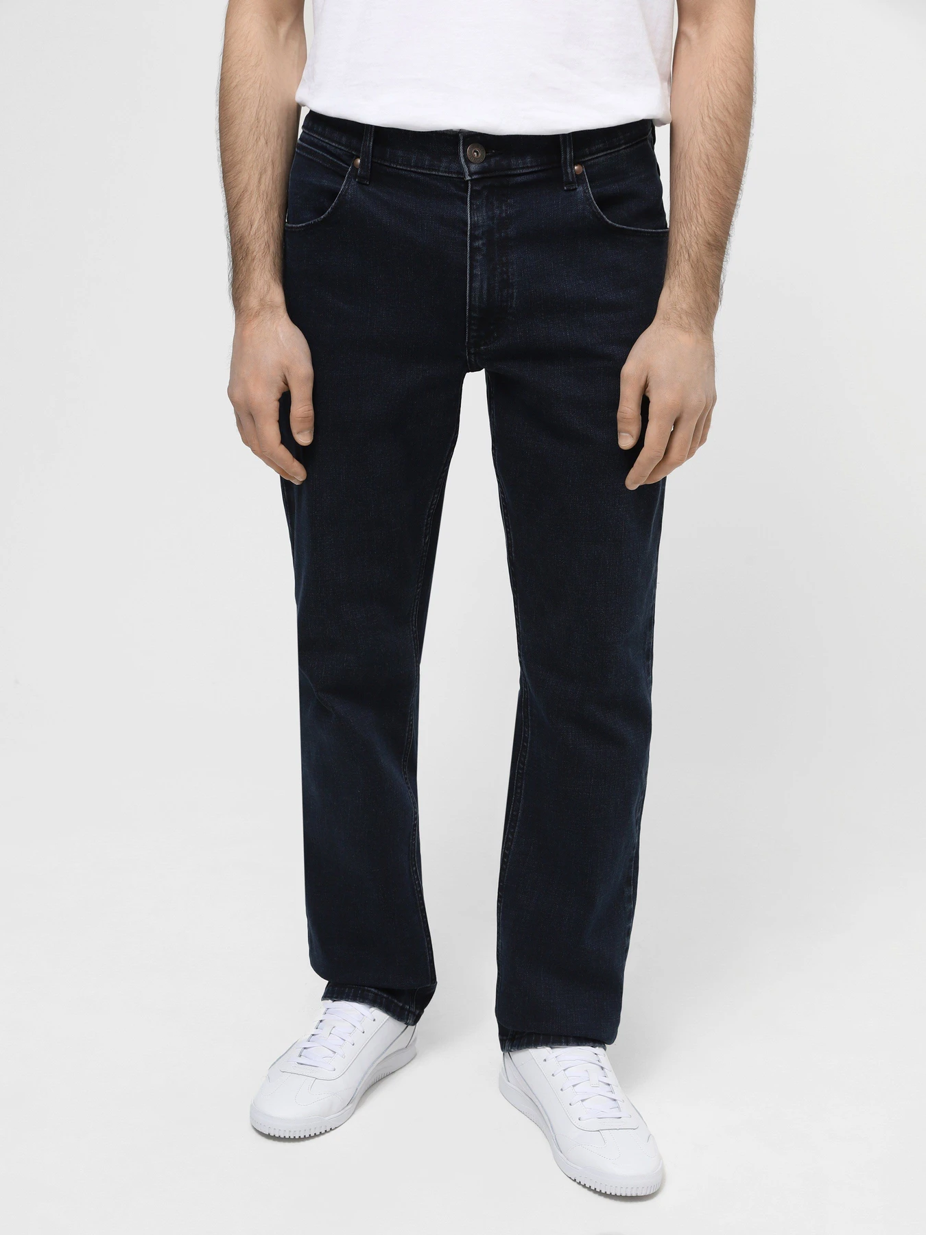 Джинсы Wrangler Straight модель W10TKF097 Джинсы Wrangler Straight модель W10TKF097 Фото
