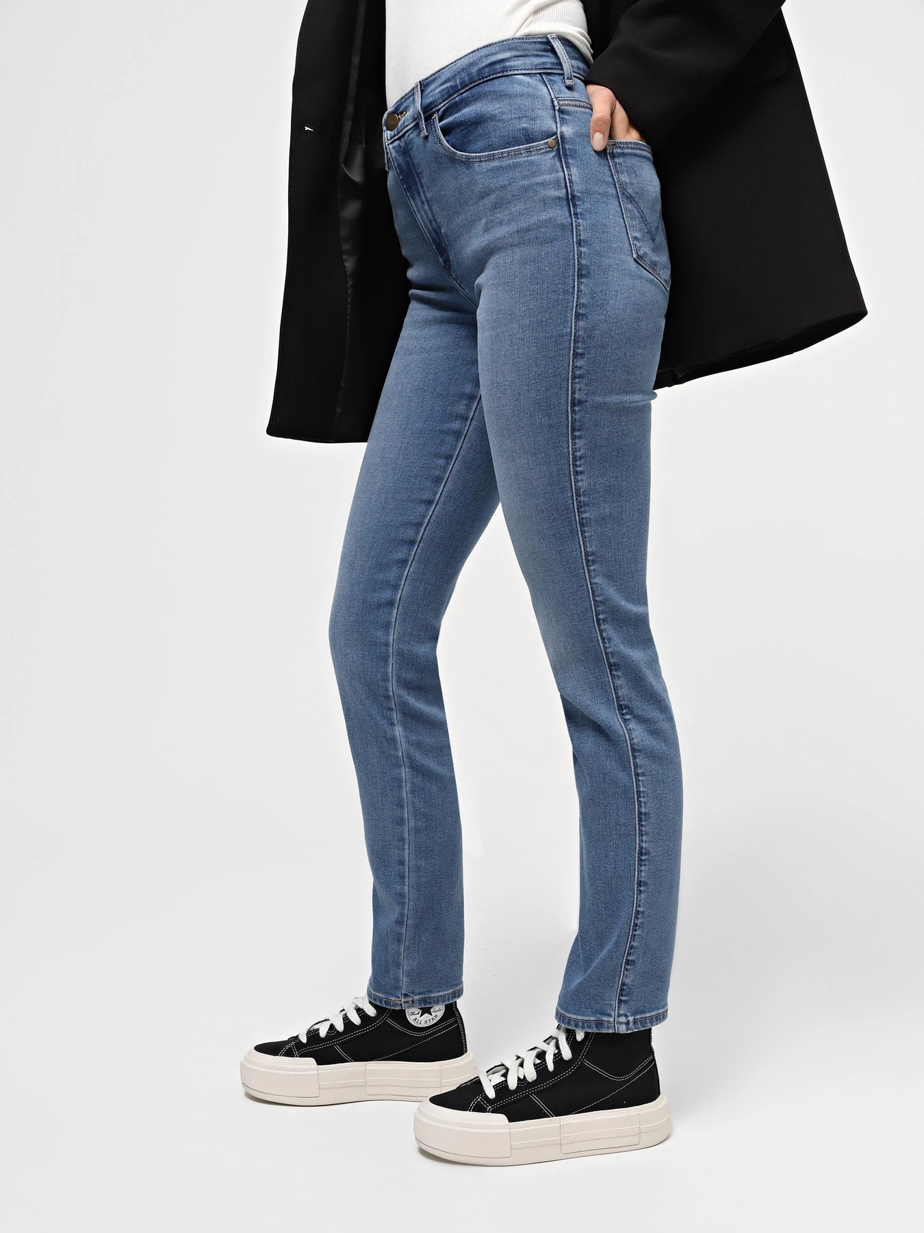 Джинси Wrangler Slim модель W26LCY37M Фото