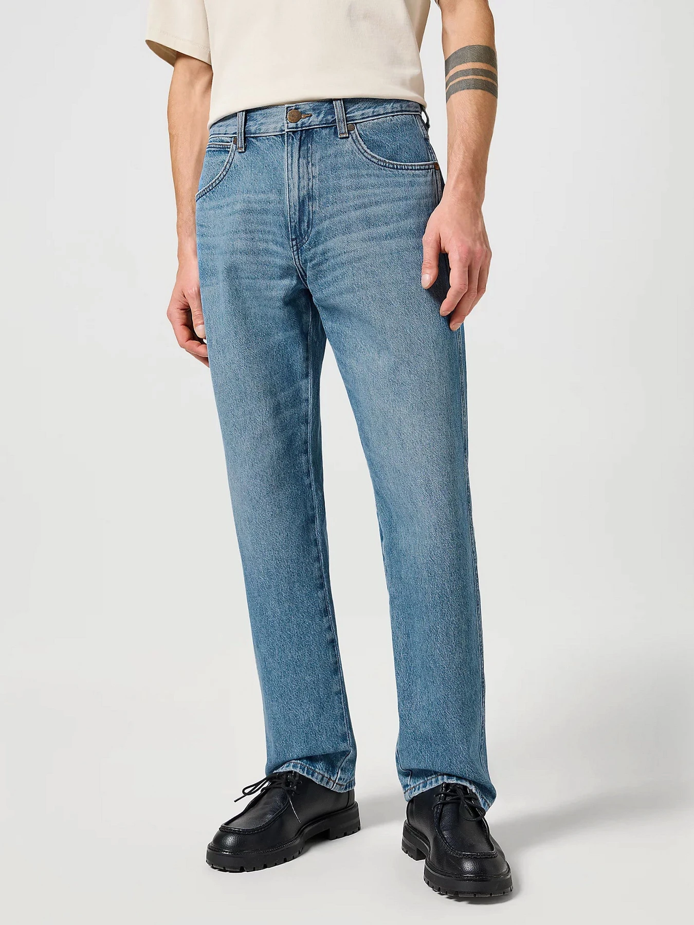 Джинси Wrangler модель 112358056 Джинси Wrangler модель 112358056 Фото