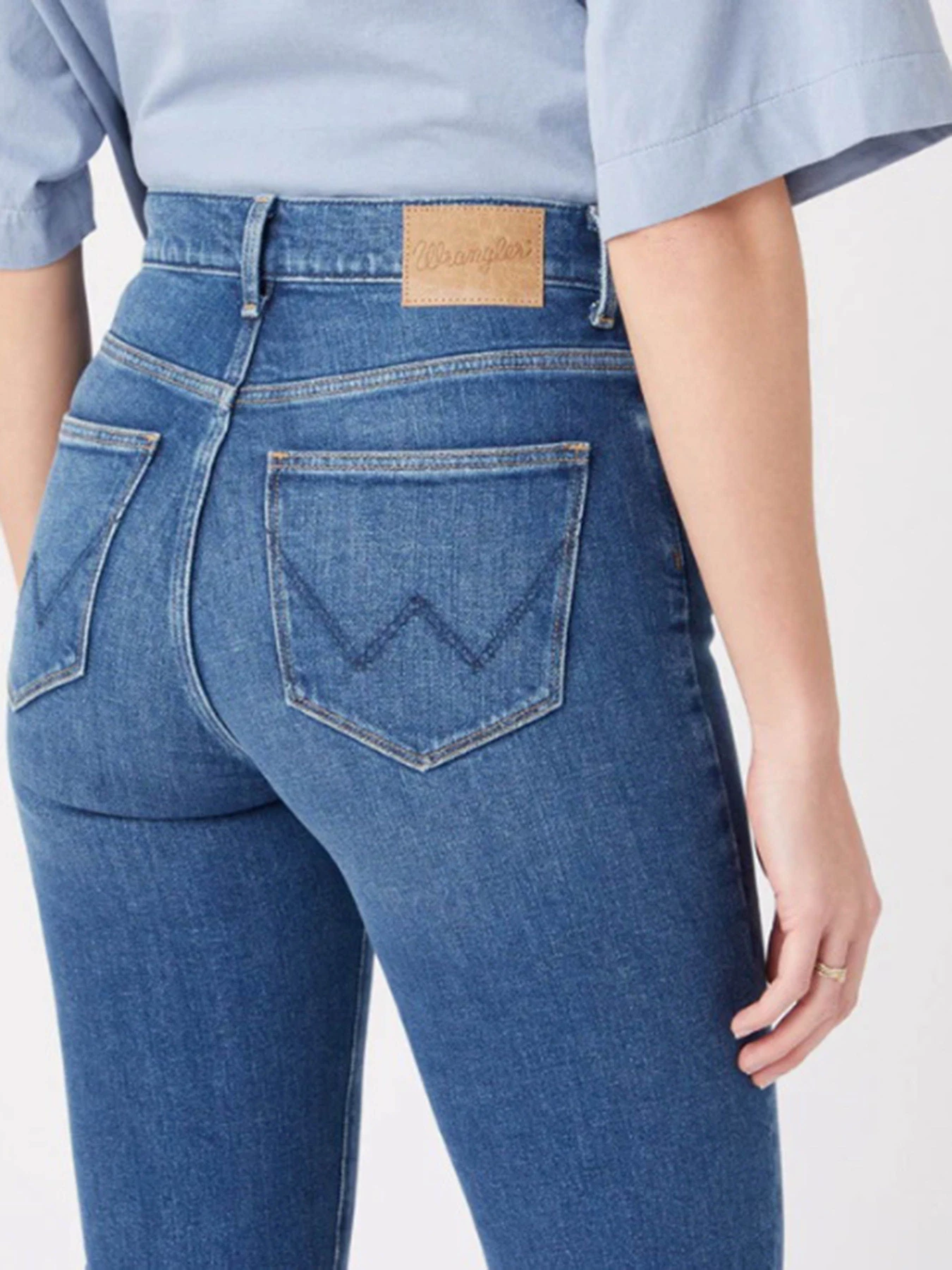 Джинси Wrangler модель W26RJX386 Джинси Wrangler модель W26RJX386 Фото