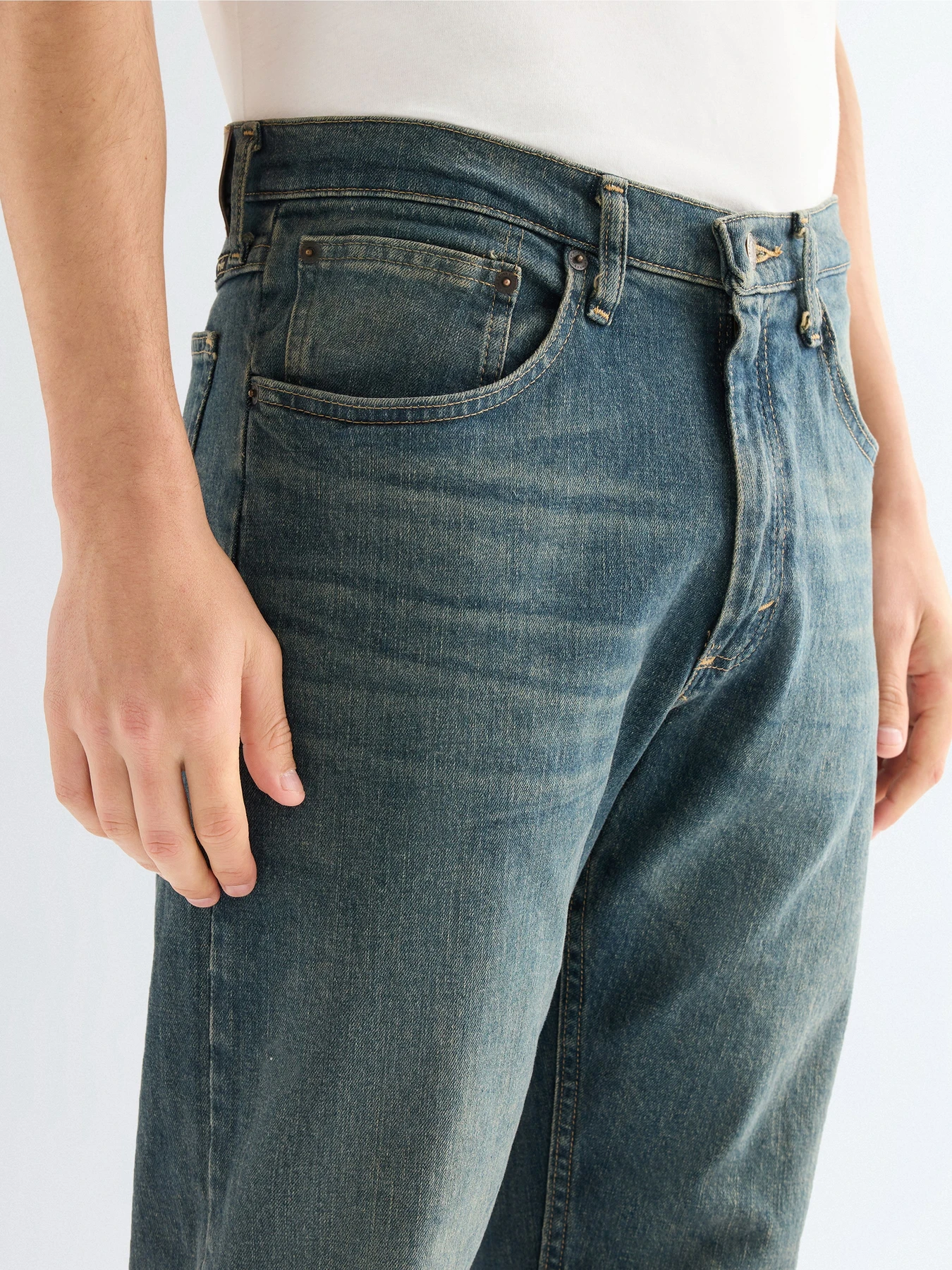 Джинсы Wrangler REGULAR FIT модель 112352955 Фото