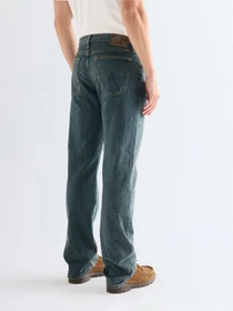 Джинсы Wrangler REGULAR FIT модель 112352955 Фото