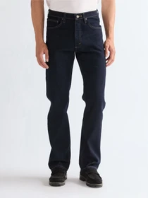 Джинсы Wrangler REGULAR FIT модель 112352894 Фото