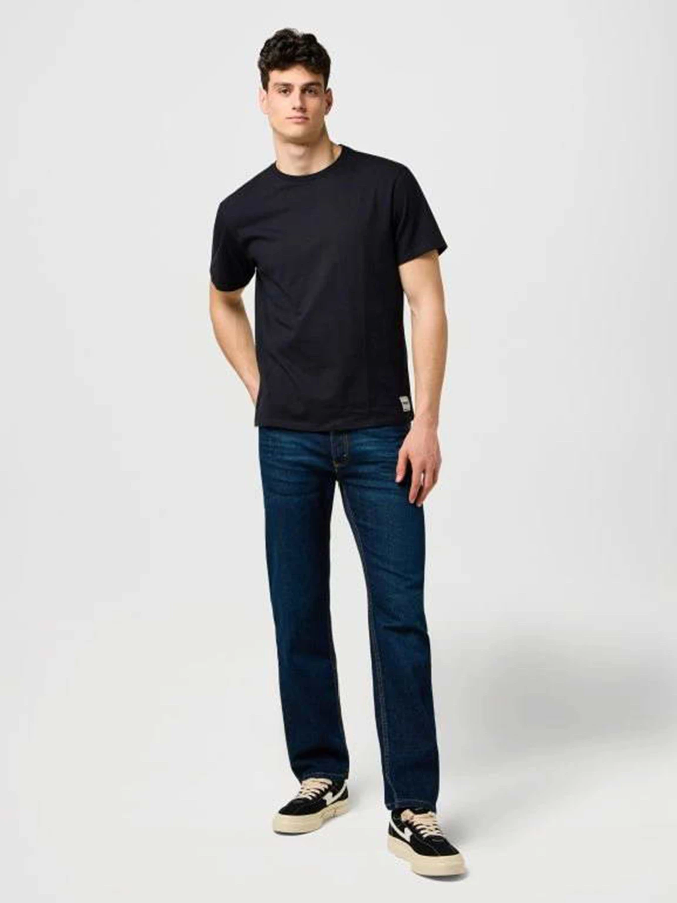 Джинсы Wrangler REGULAR FIT модель 112352956 Джинсы Wrangler REGULAR FIT модель 112352956 Фото
