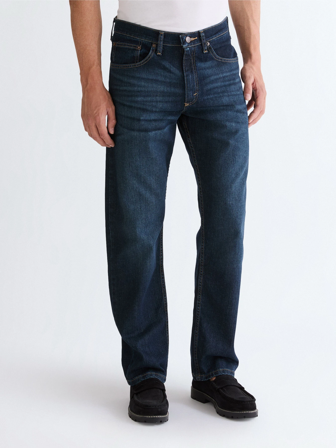 Джинсы Wrangler RELAXED FIT модель 112352957 Фото