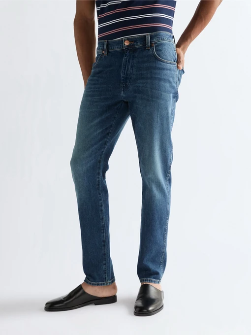 Джинсы Wrangler RIVER модель 112378694 Фото