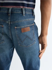 Джинсы Wrangler RIVER модель 112378694 Фото