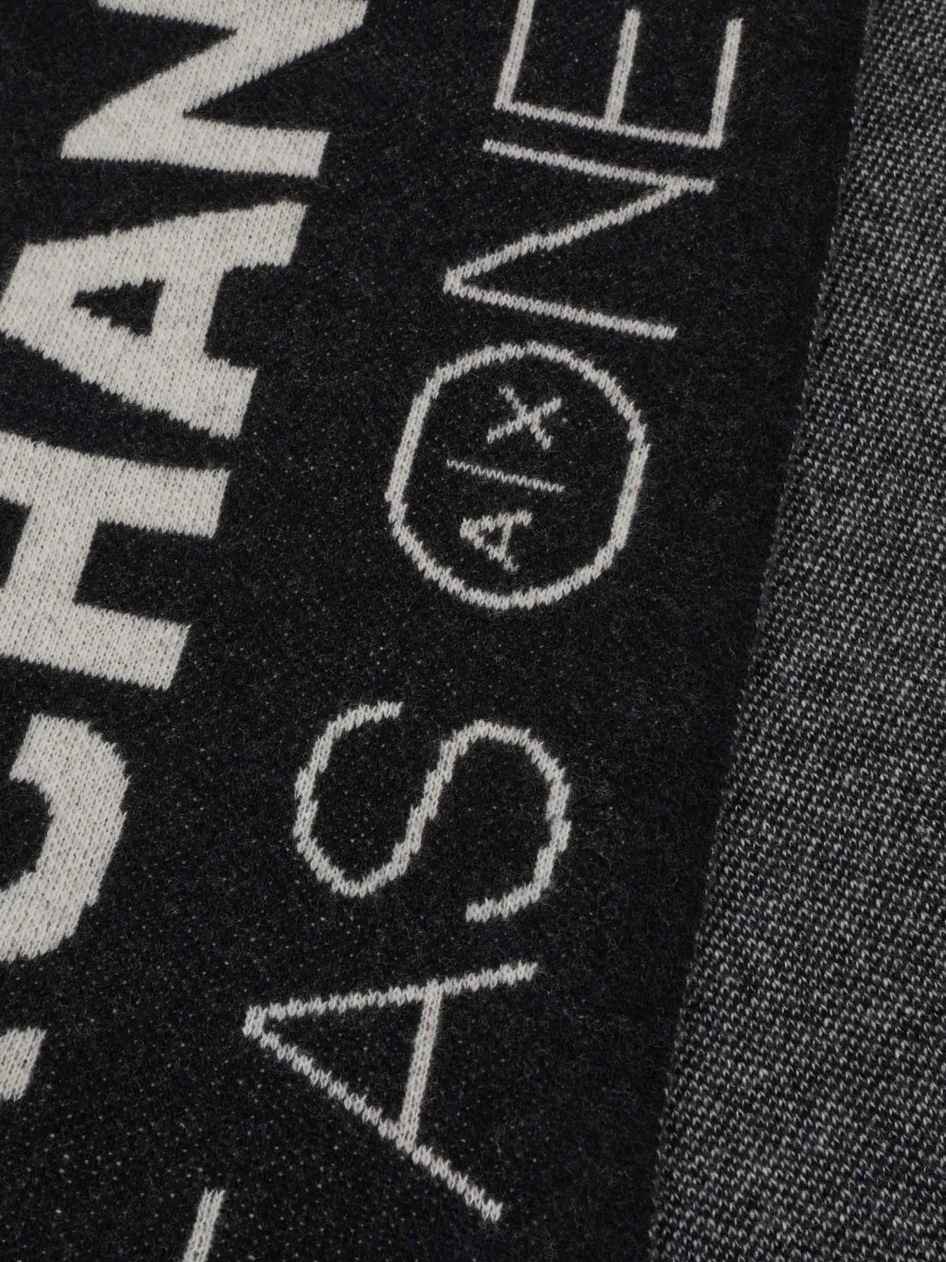 Шарфы и платки Armani Exchange модель 954602-3F300-00121 Шарфы и платки Armani Exchange модель 954602-3F300-00121 Фото