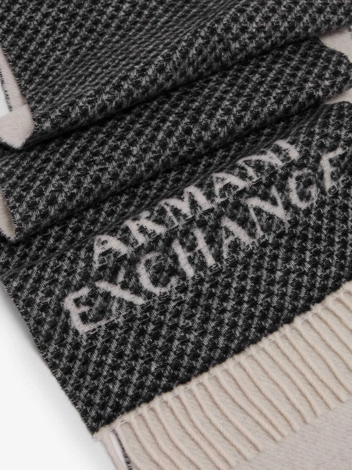 Шарфы и платки Armani Exchange модель 944302-3F152-30321 Фото