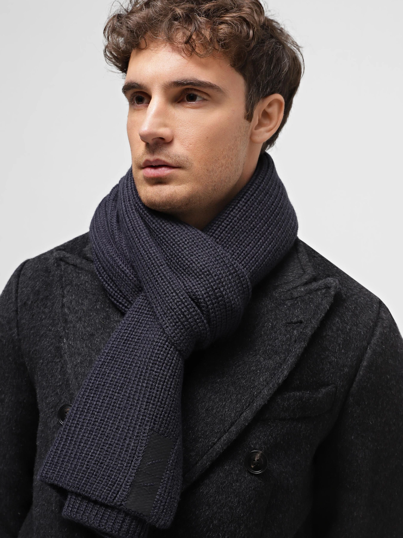 Шарфы и платки Armani Exchange модель 954616-3F307-00035 Фото
