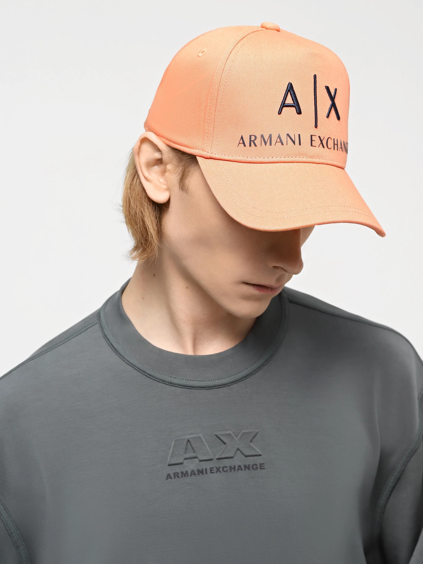 Шапки та кепки Armani Exchange Essential модель 954039-CC513-04365 Шапки та кепки Armani Exchange Essential модель 954039-CC513-04365 Фото