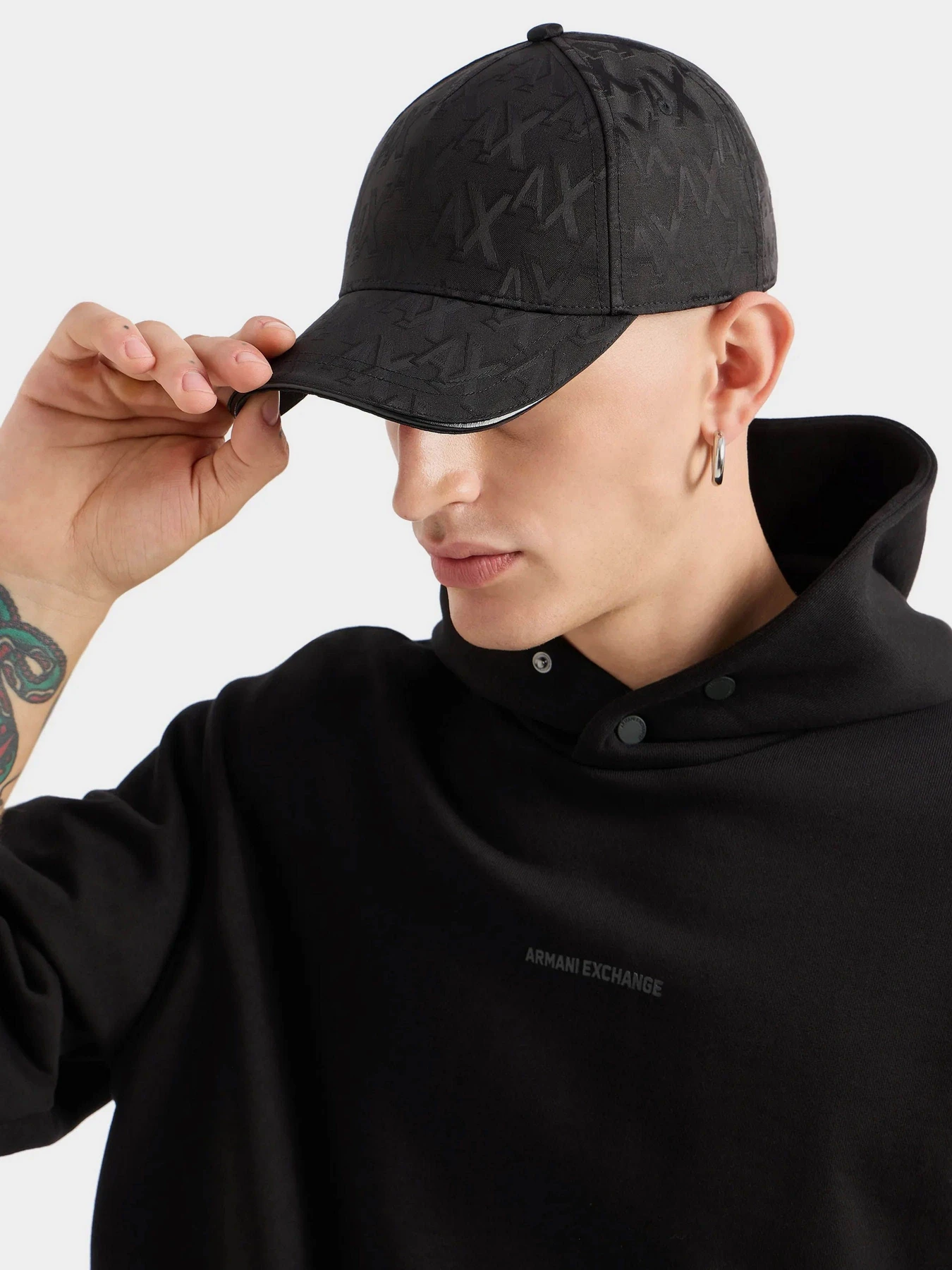 Шапки и кепки Armani Exchange модель 954205-4F102-00020 Шапки и кепки Armani Exchange модель 954205-4F102-00020 Фото
