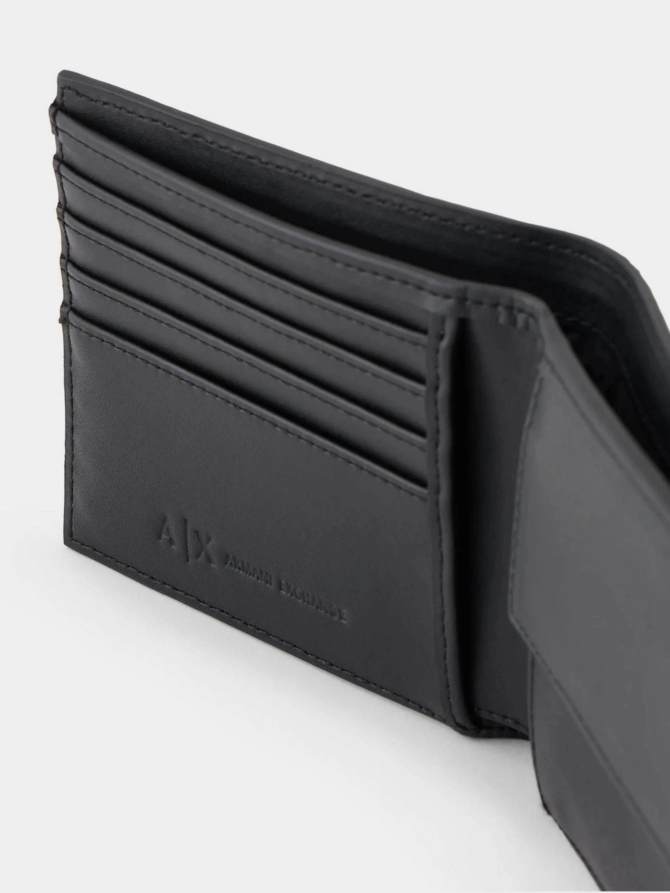 Гаманці Armani Exchange модель 958098-4F863-00020 Гаманці Armani Exchange модель 958098-4F863-00020 Фото