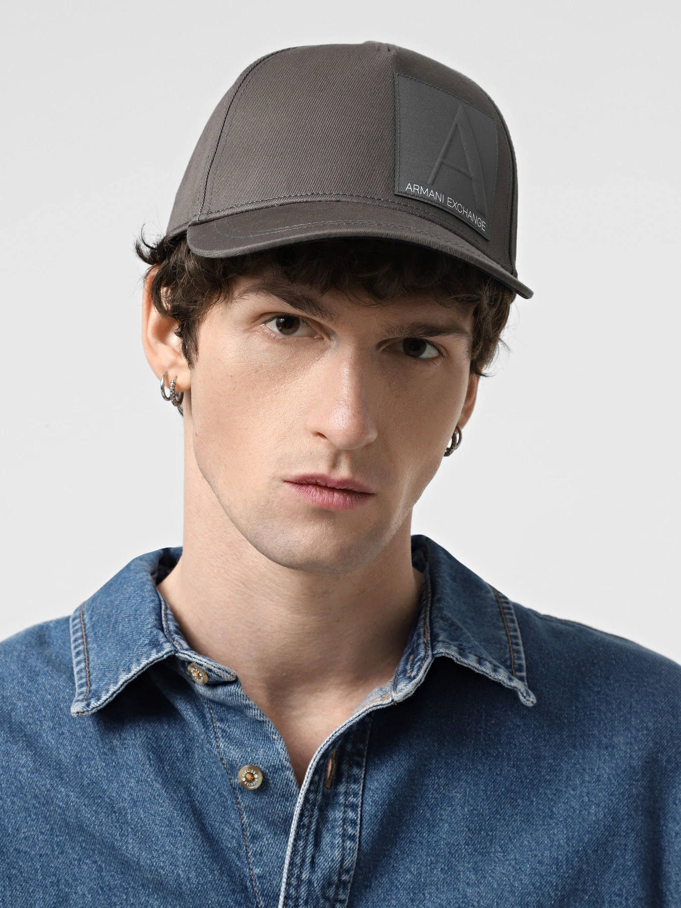 Шапки та кепки Armani Exchange модель 954215-4F114-10051 Шапки та кепки Armani Exchange модель 954215-4F114-10051 Фото