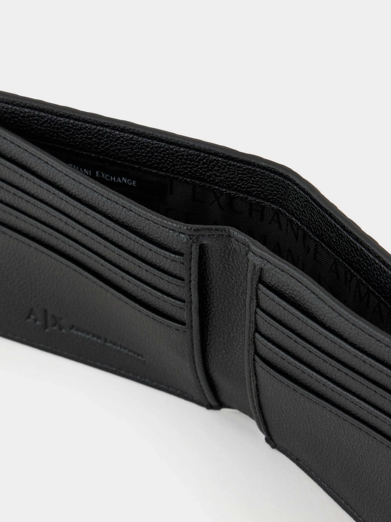 Кошельки Armani Exchange модель 958097-4F885-00020 Кошельки Armani Exchange модель 958097-4F885-00020 Фото