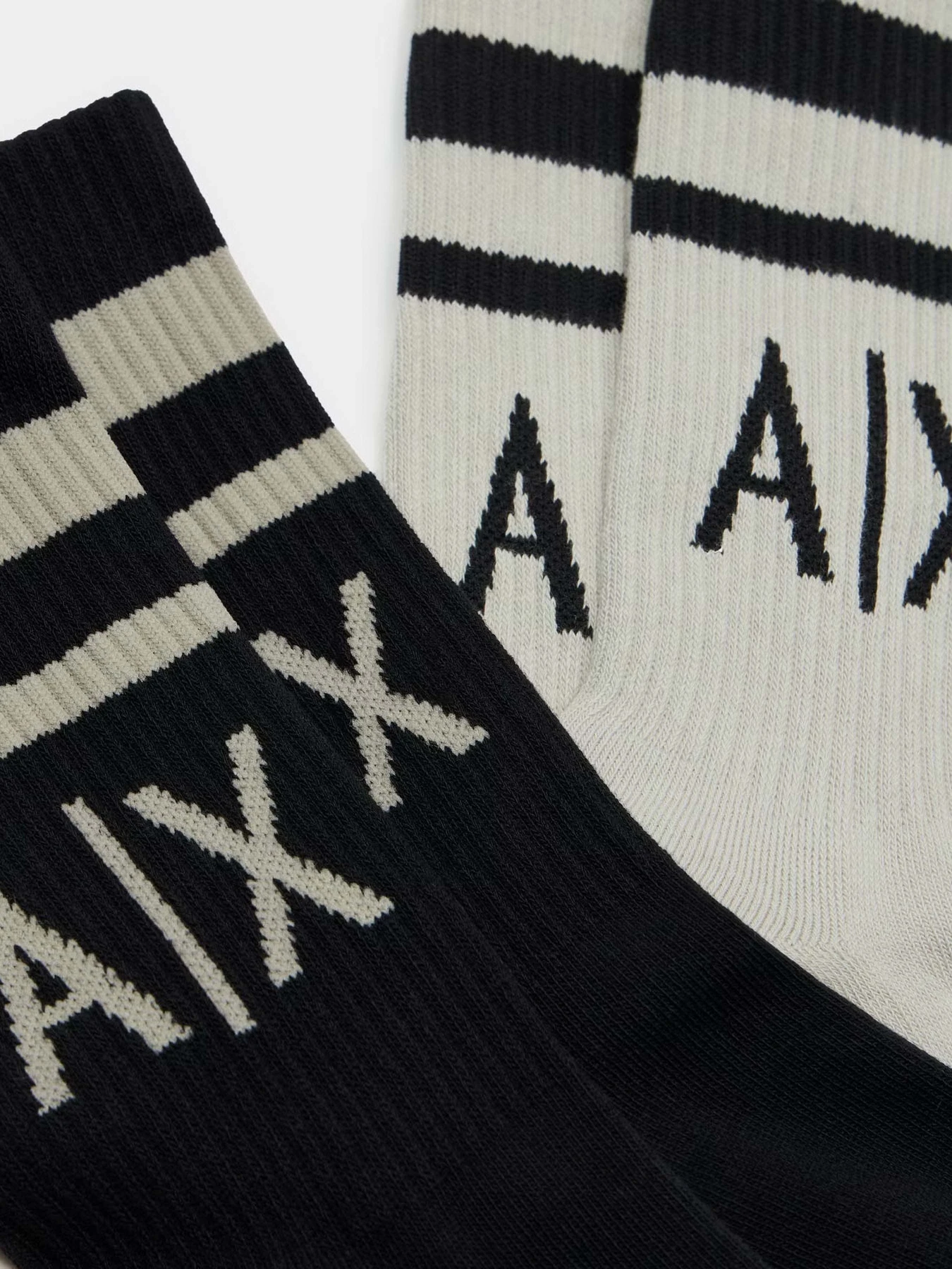 Носки и гольфы Armani Exchange 37,5 - 40 модель 943030-CC650-14549 Носки и гольфы Armani Exchange 37,5 - 40 модель 943030-CC650-14549 Фото