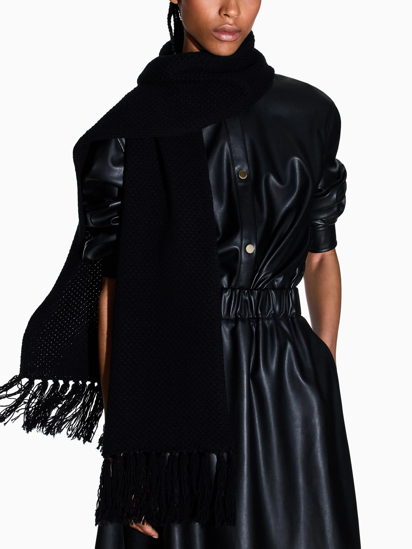 Шарфы и платки Armani Exchange модель XW001500-AF16604-UC001 Шарфы и платки Armani Exchange модель XW001500-AF16604-UC001 Фото