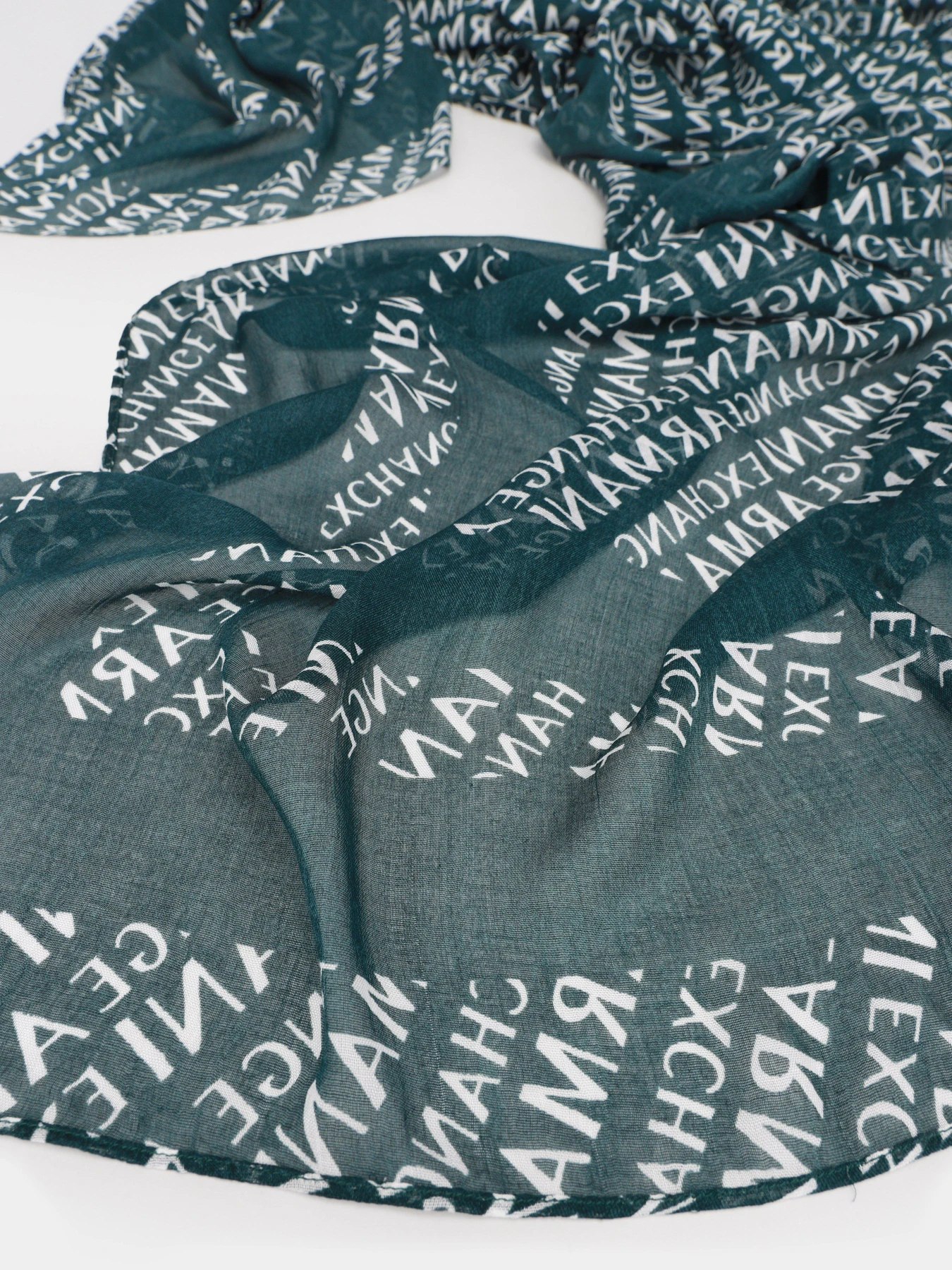 Шарфы и платки Armani Exchange модель 944106-0A821-03382 Фото