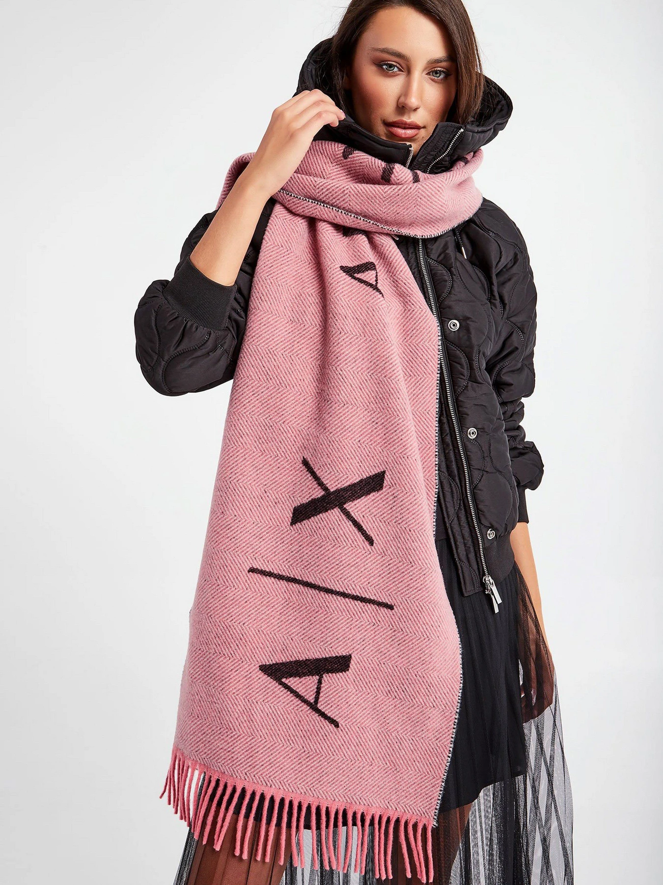 Шарфи та хустки Armani Exchange модель 944114-1A114-05471 Шарфи та хустки Armani Exchange модель 944114-1A114-05471 Фото