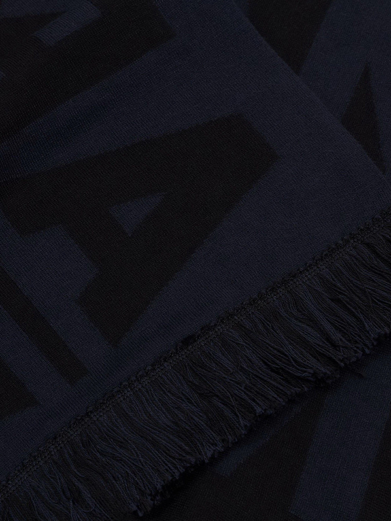 Шарфи та хустки Armani Exchange модель 954607-1A302-00035 Шарфи та хустки Armani Exchange модель 954607-1A302-00035 Фото