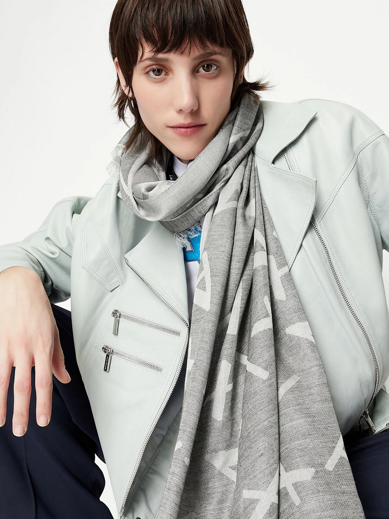 Шарфы и платки Armani Exchange модель 944128-2R152-22141 Фото