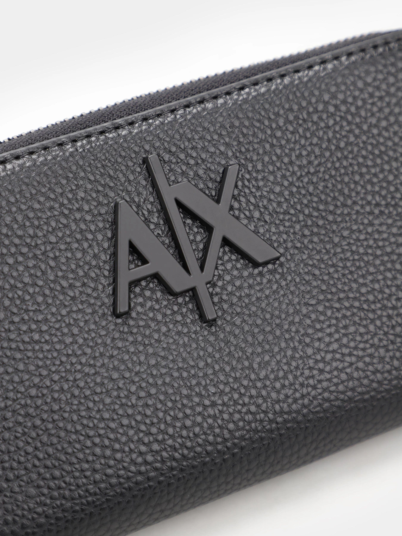 Гаманці Armani Exchange модель 948451-2F755-00020 Гаманці Armani Exchange модель 948451-2F755-00020 Фото