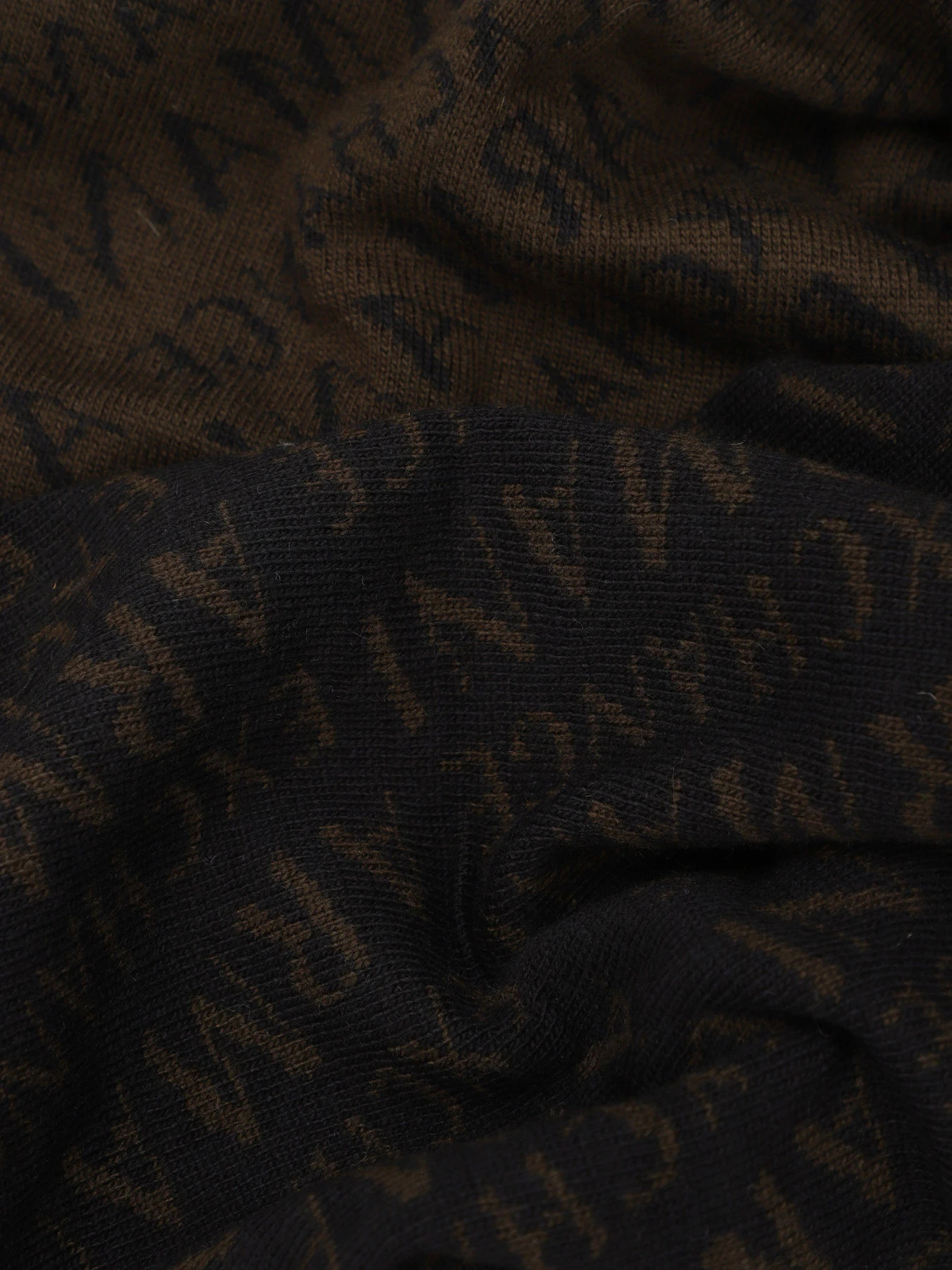 Шарфы и платки Armani Exchange модель 954650-CC310-00020 Шарфы и платки Armani Exchange модель 954650-CC310-00020 Фото