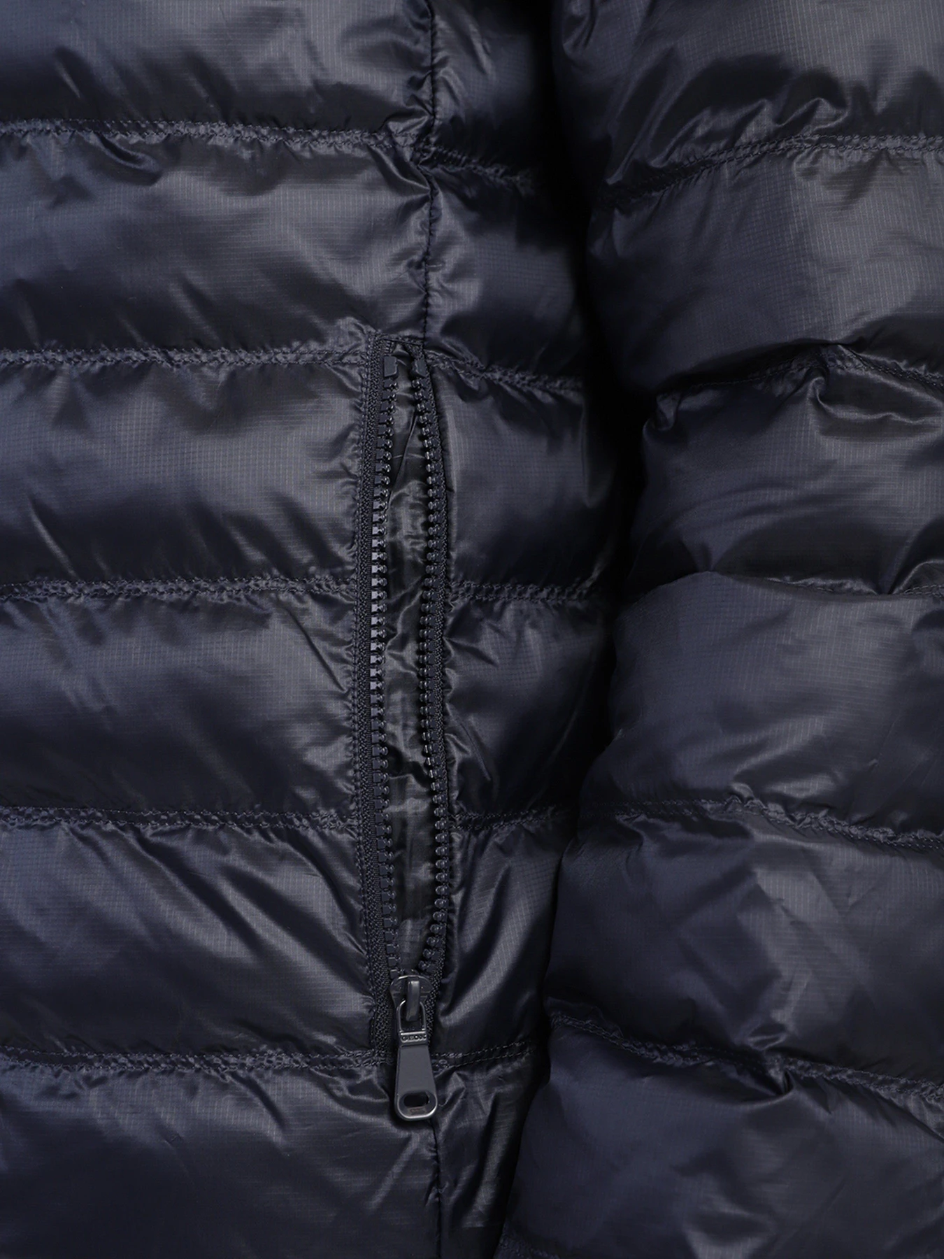 Куртки та дублянки Geox Dennie модель M1428Z-T2683-F4491 Куртки та дублянки Geox Dennie модель M1428Z-T2683-F4491 Фото