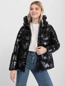 Куртки та дублянки Geox Emalise модель W1428P-T2886-F9000 Фото