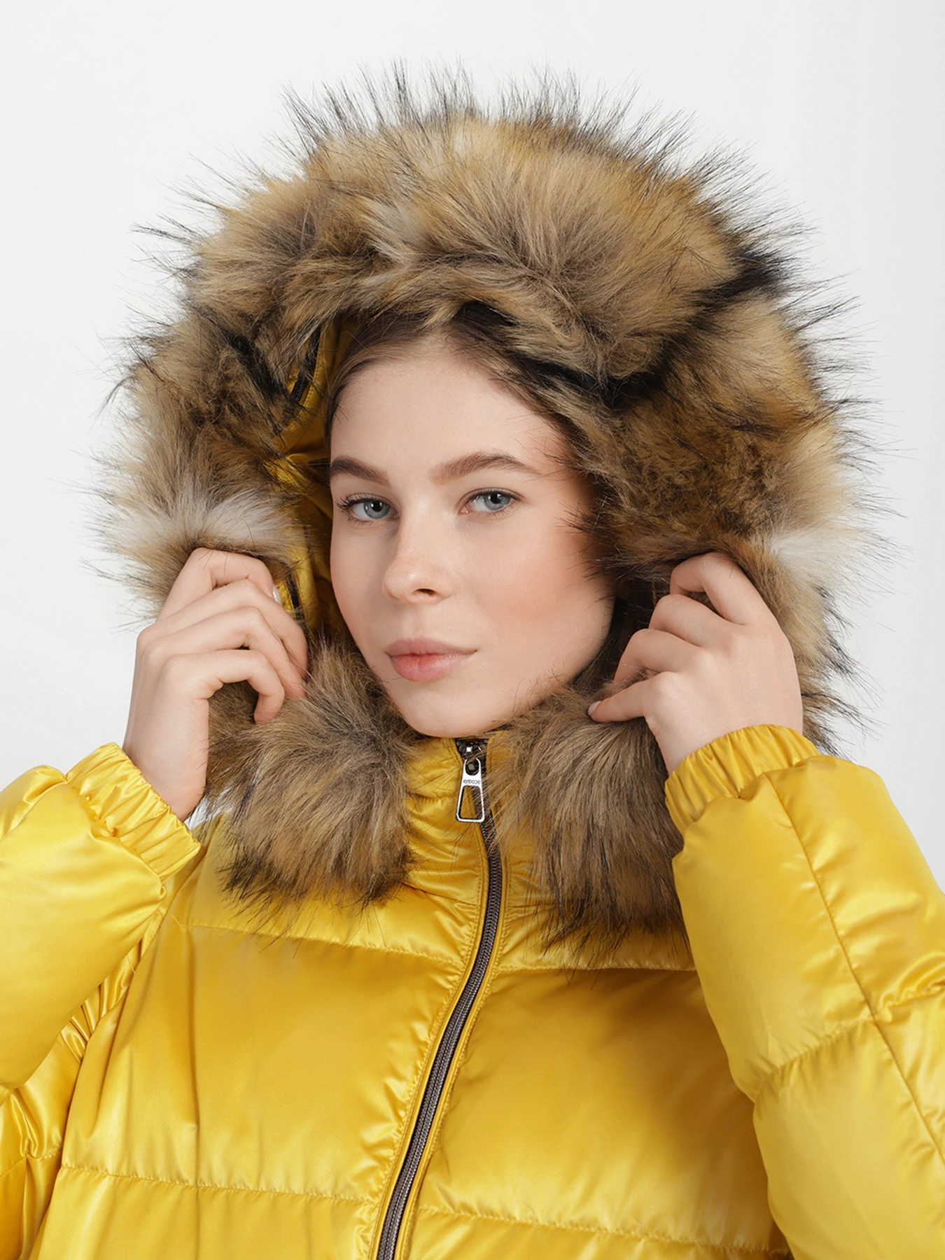 Куртки и дубленки Geox Backsie модель W1428S-T2843-F2121 Куртки и дубленки Geox Backsie модель W1428S-T2843-F2121 Фото