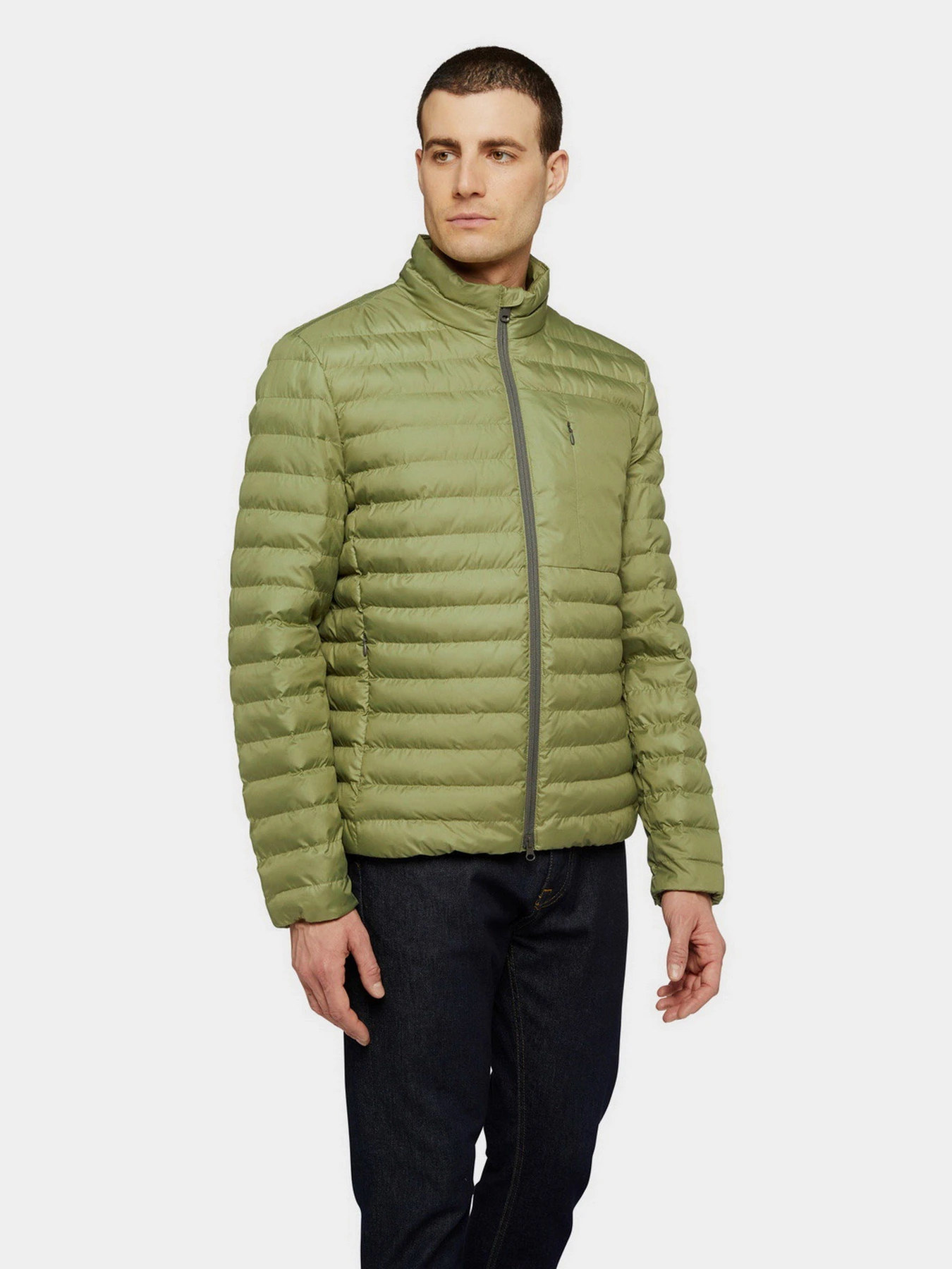 Куртки и дубленки Geox Dennie модель M2528B-T2919-F3150 Куртки и дубленки Geox Dennie модель M2528B-T2919-F3150 Фото