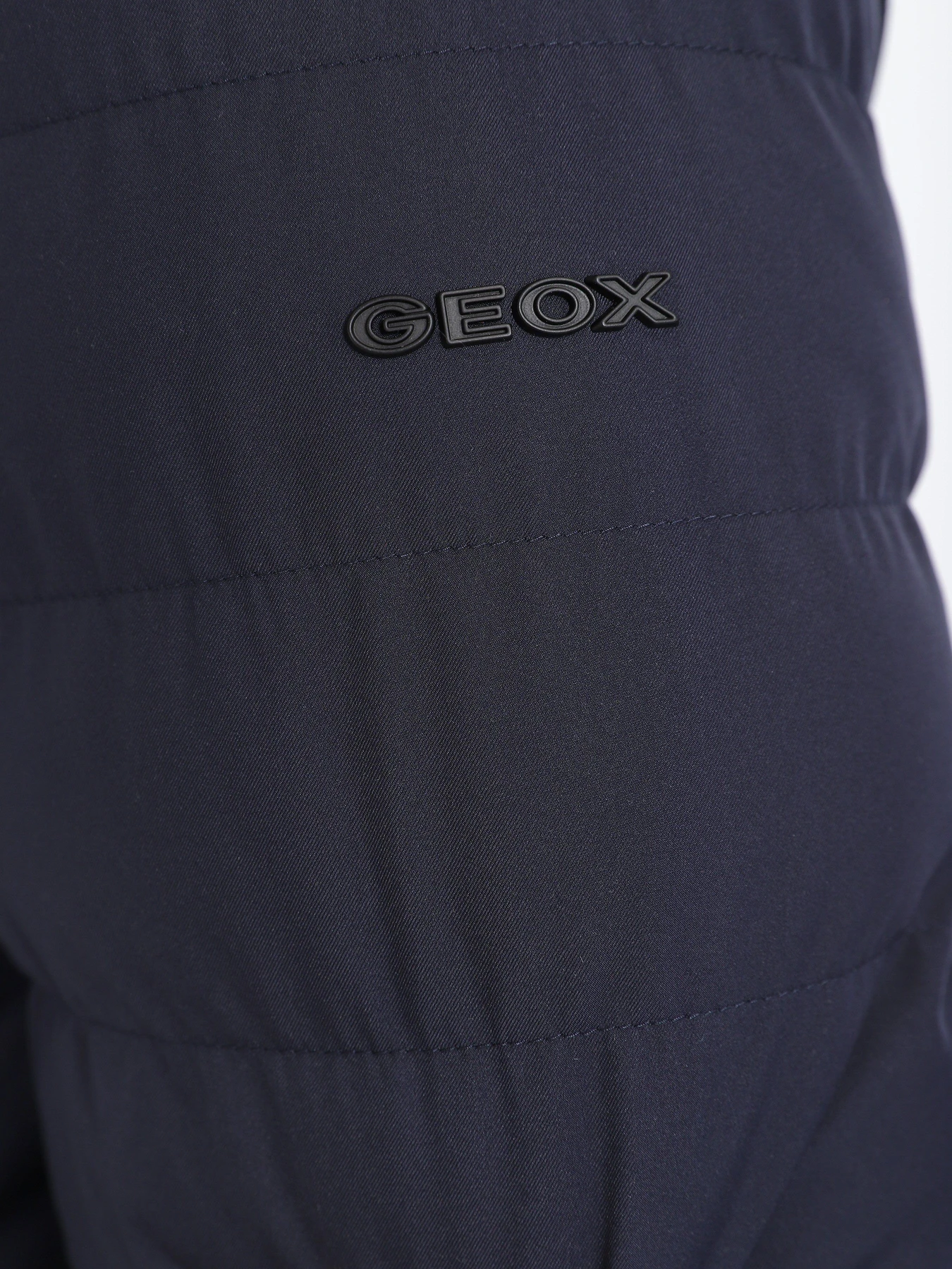 Куртки и дубленки Geox LEVICO модель M2628S-T2887-F1624 Куртки и дубленки Geox LEVICO модель M2628S-T2887-F1624 Фото