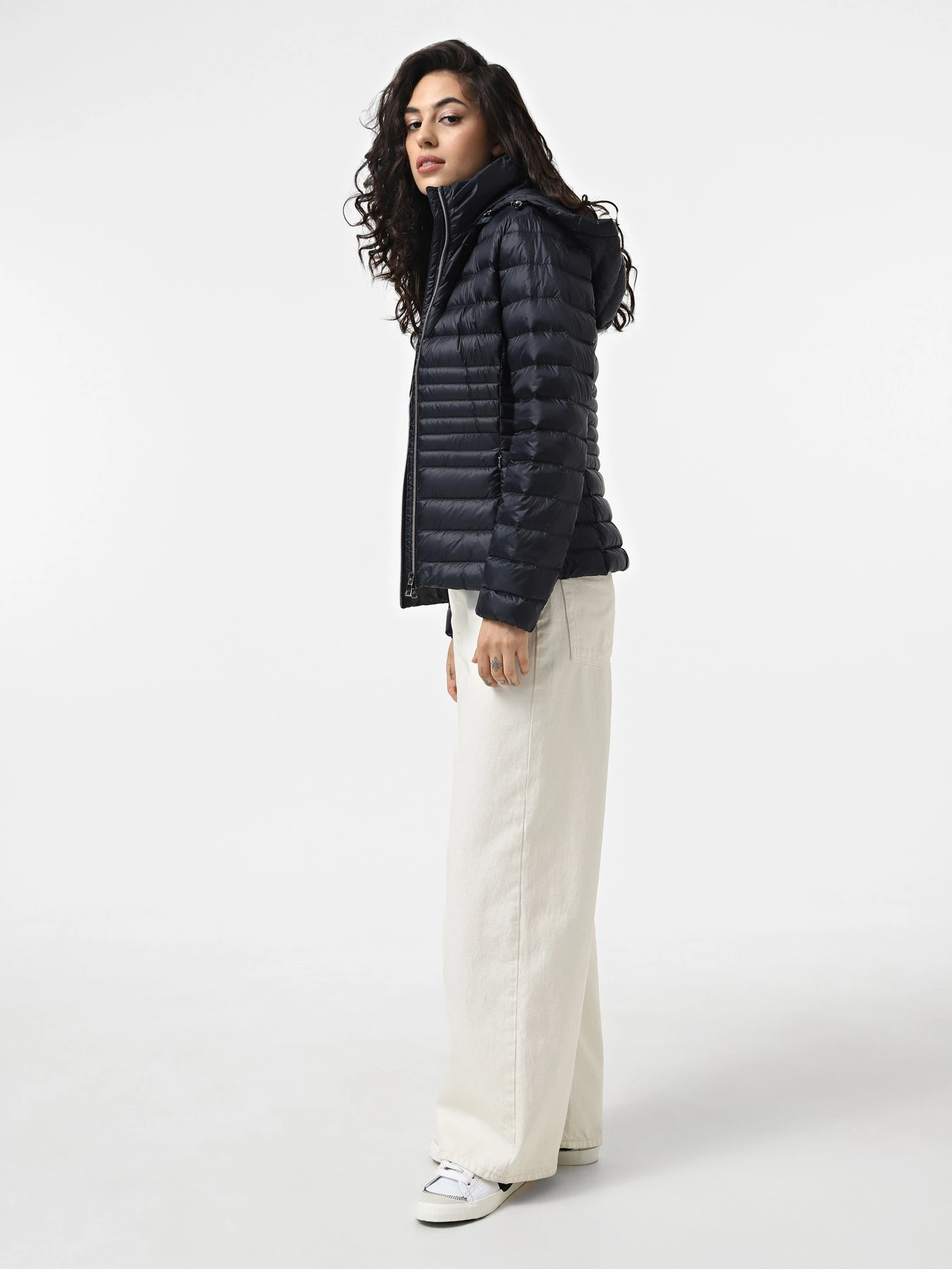 Куртки и дубленки Geox Jaysen модель W3525B-T2449-F1624 Куртки и дубленки Geox Jaysen модель W3525B-T2449-F1624 Фото