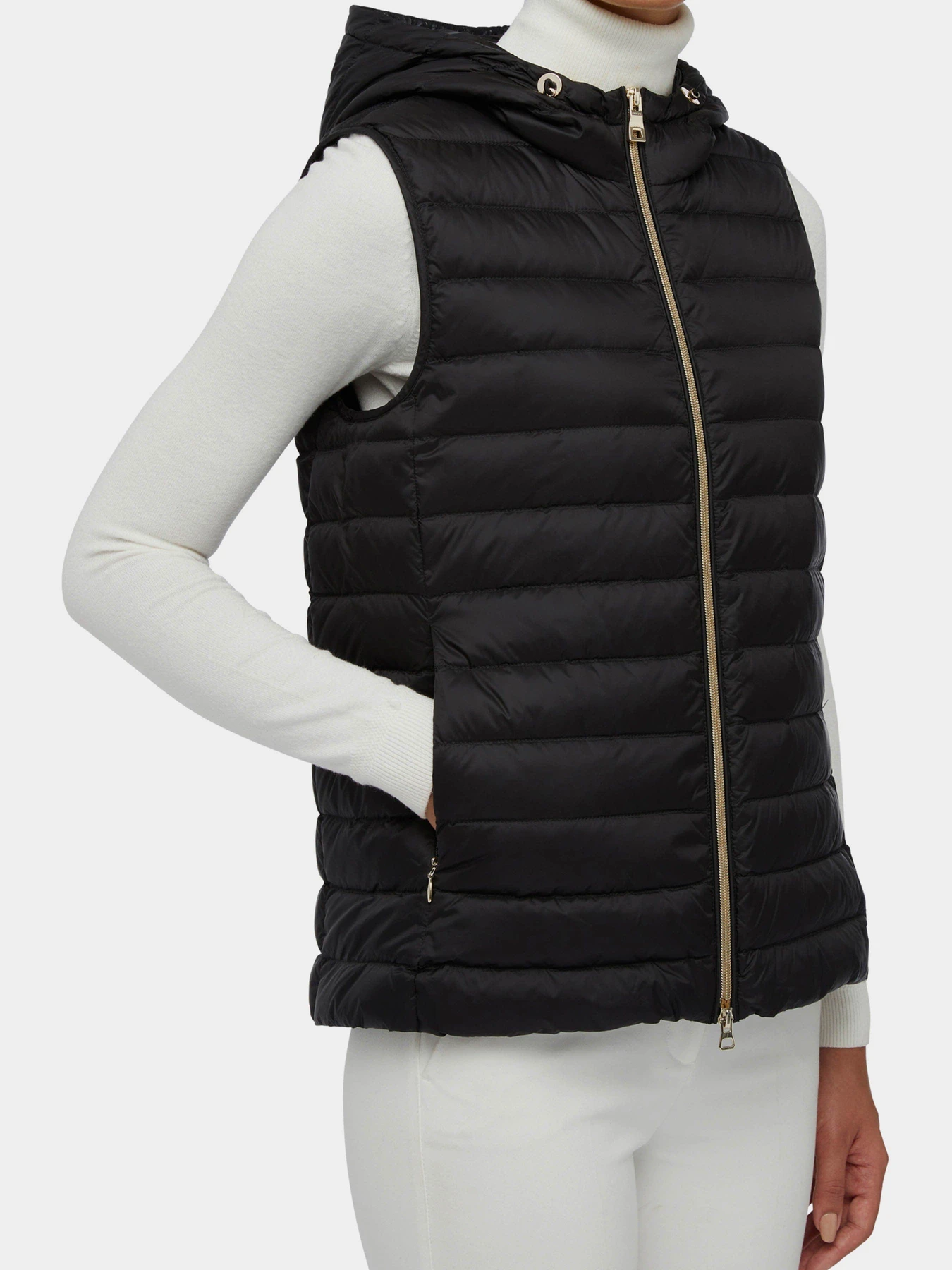 Куртки и дубленки Geox Jaysen модель W3625D-T2562-F9000 Куртки и дубленки Geox Jaysen модель W3625D-T2562-F9000 Фото