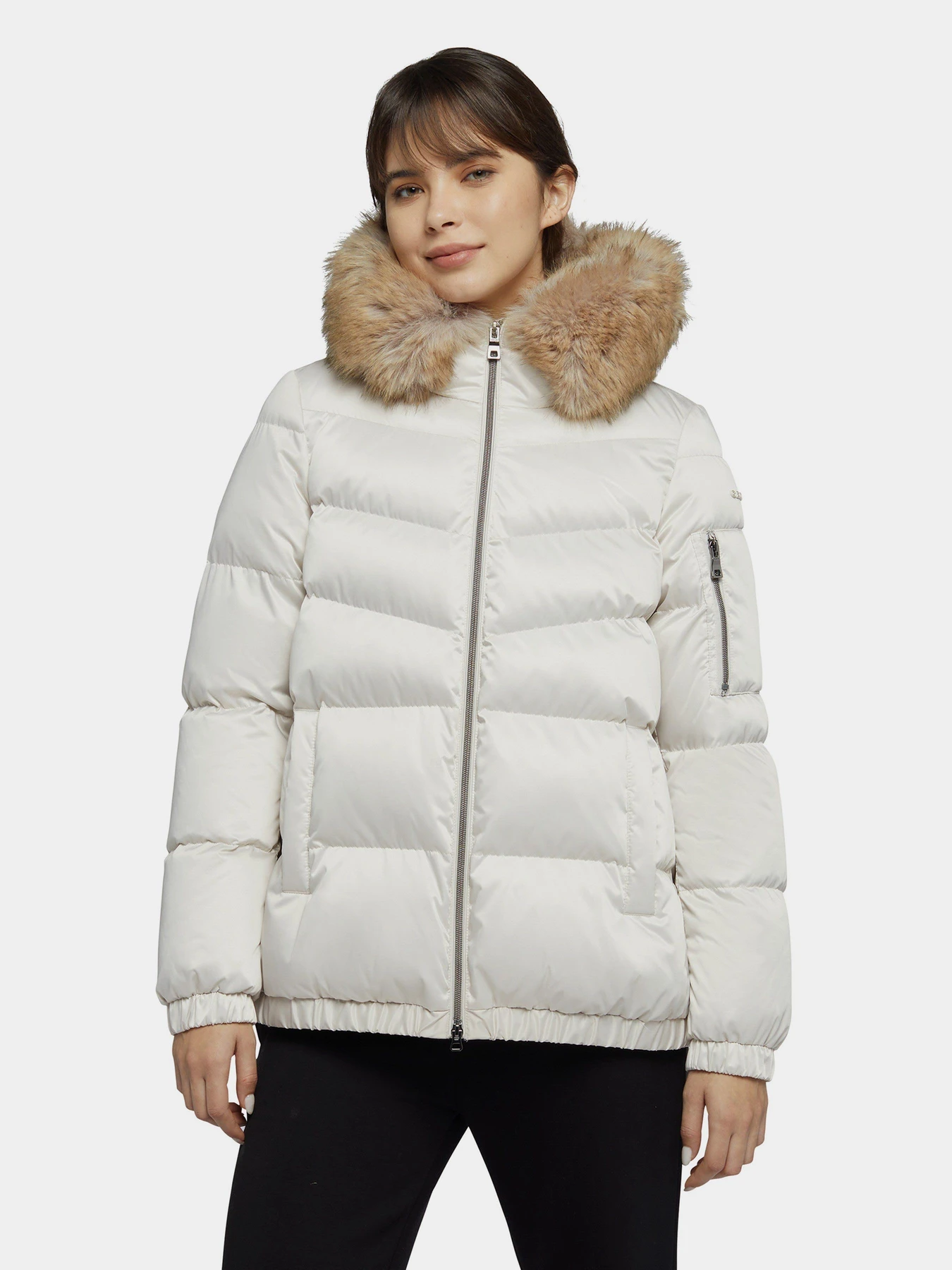 Куртки та дублянки Geox Backsie модель W3628S-T3013-F1723 Куртки та дублянки Geox Backsie модель W3628S-T3013-F1723 Фото